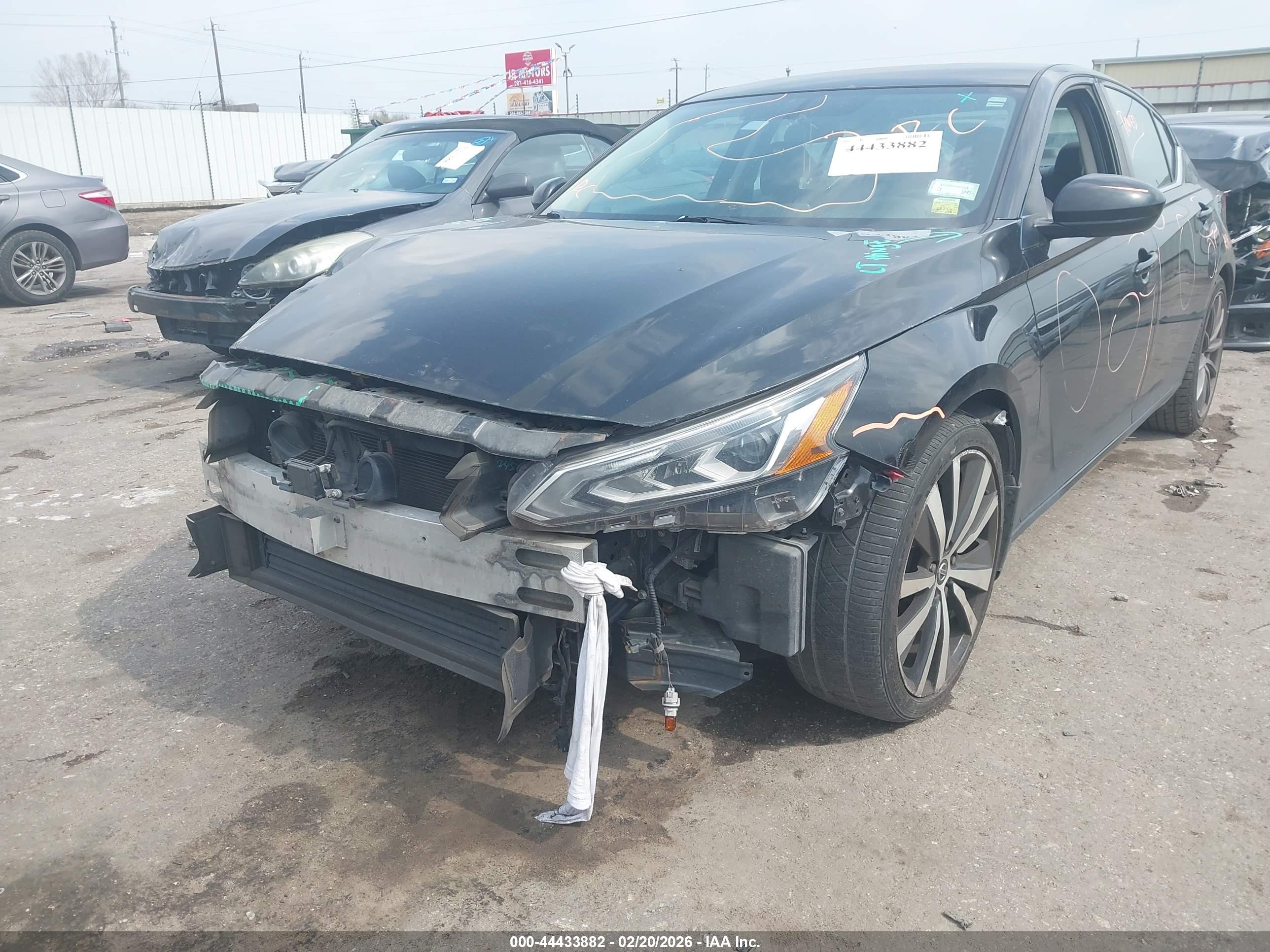 NISSAN ALTIMA image 6