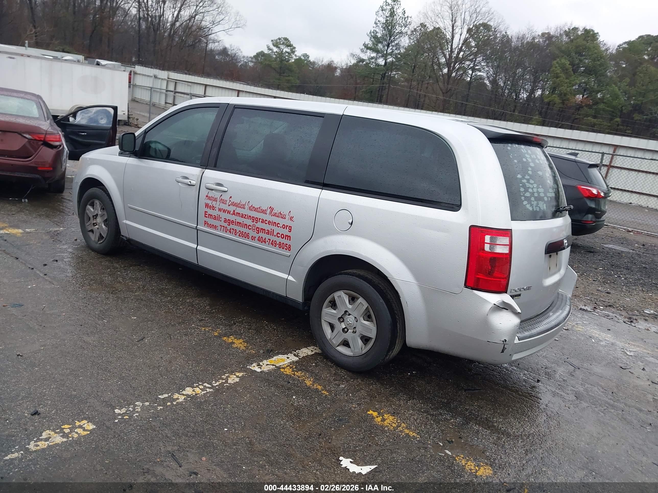 DODGE GRAND image 3