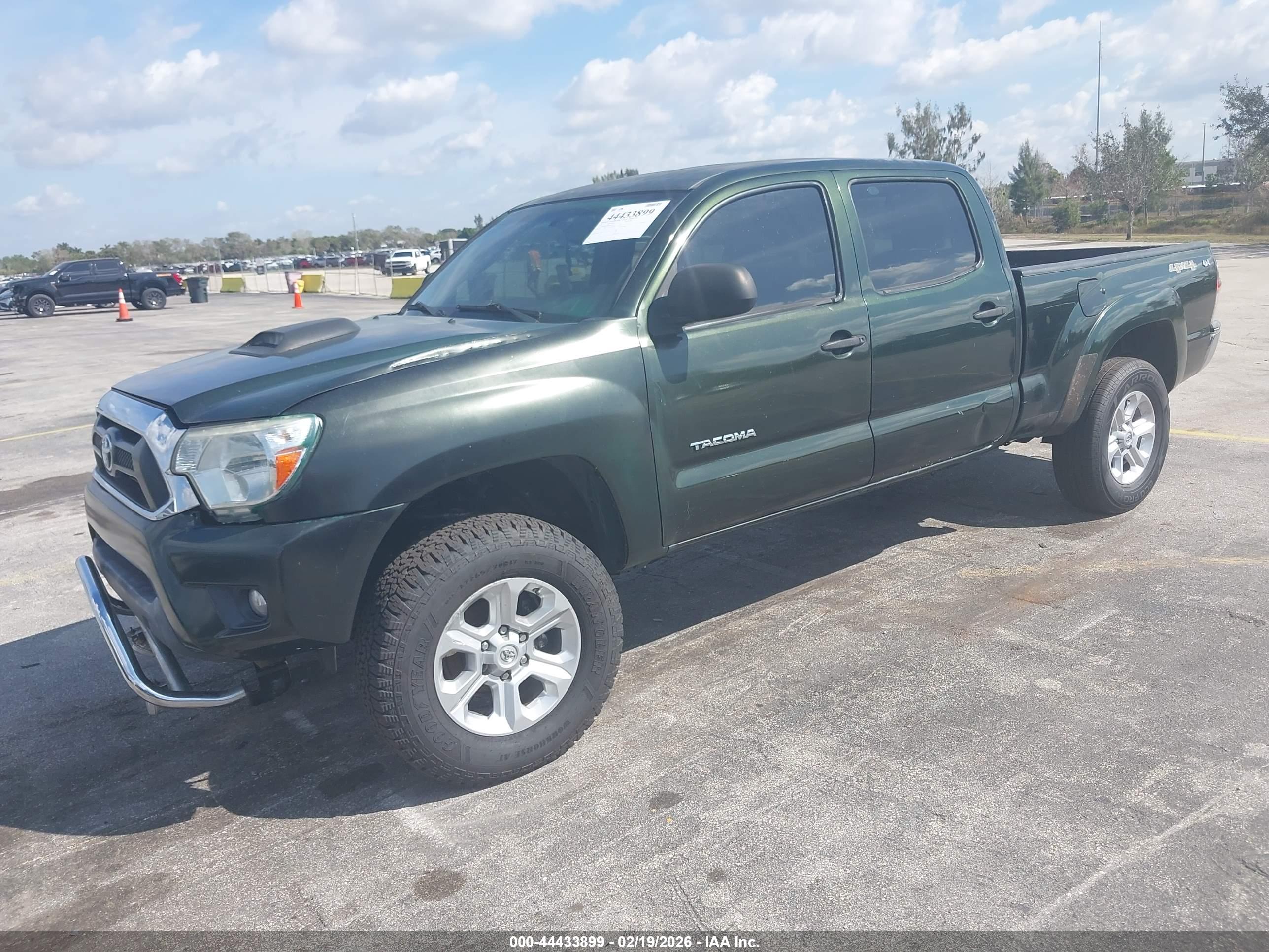 TOYOTA TACOMA image 2