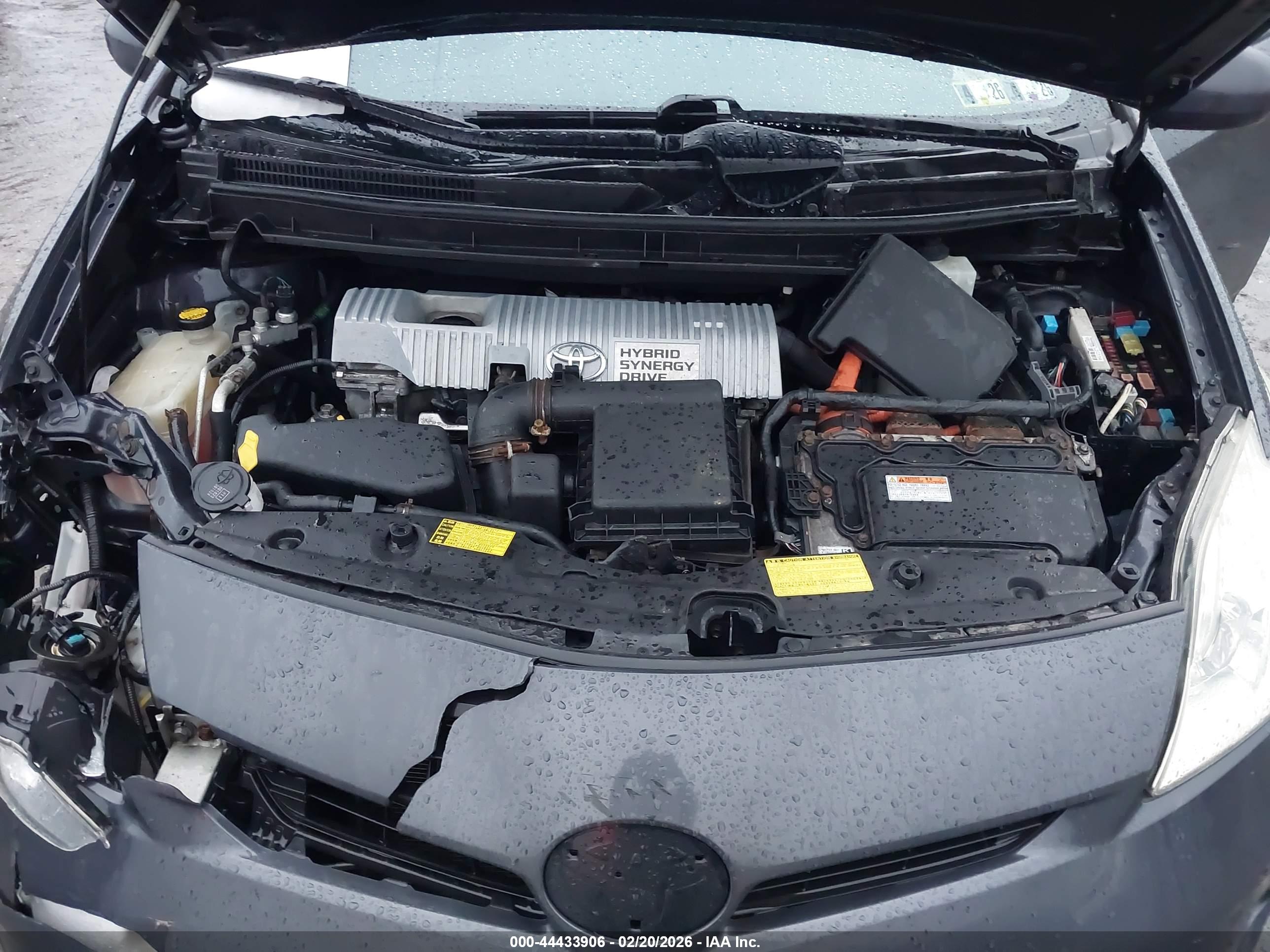 TOYOTA PRIUS image 10
