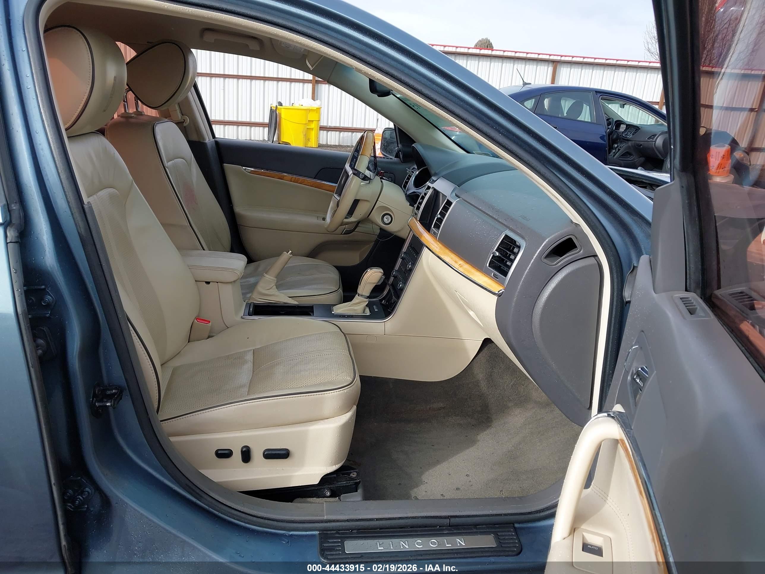 LINCOLN MKZ image 5