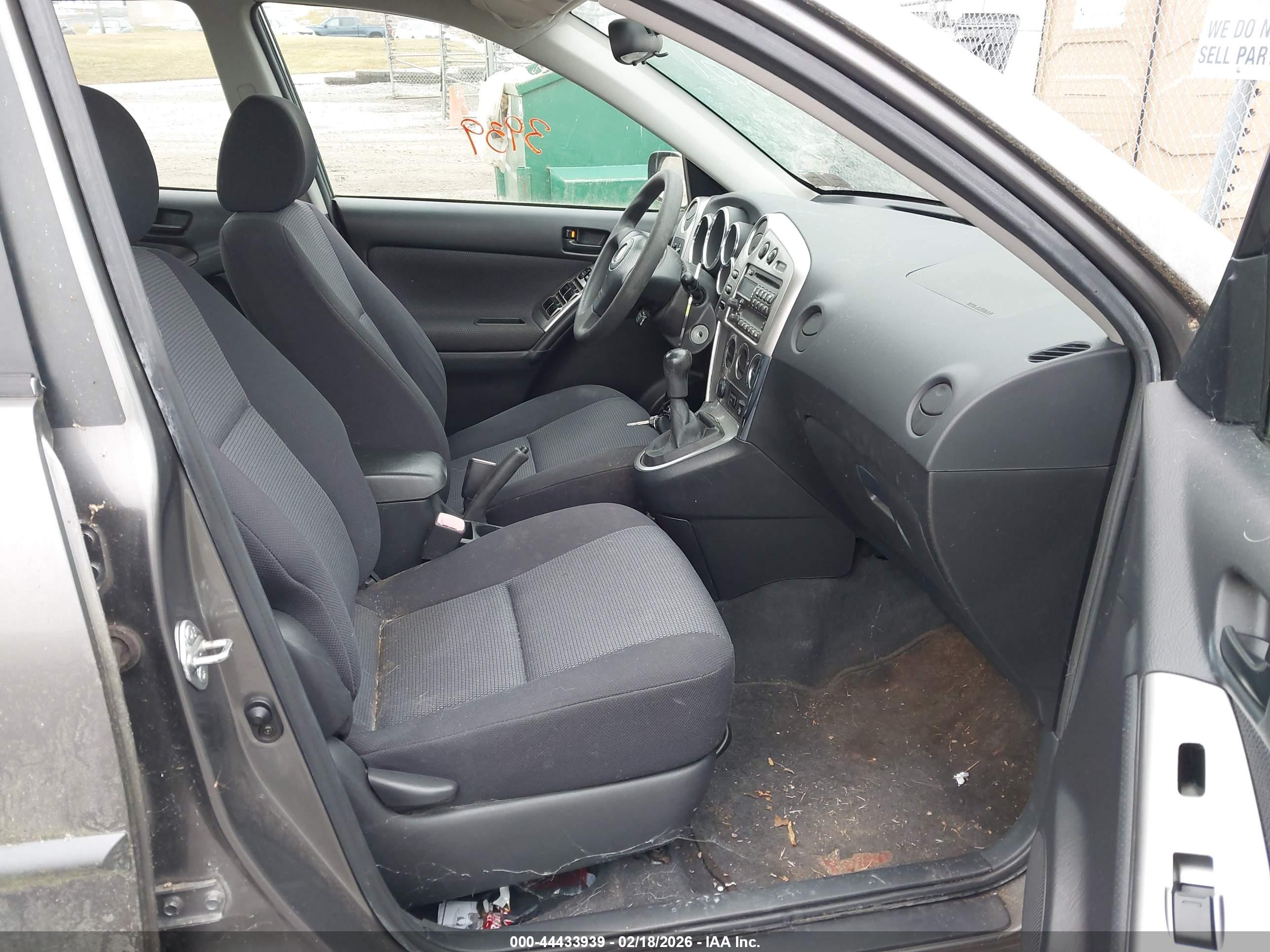 PONTIAC VIBE image 5