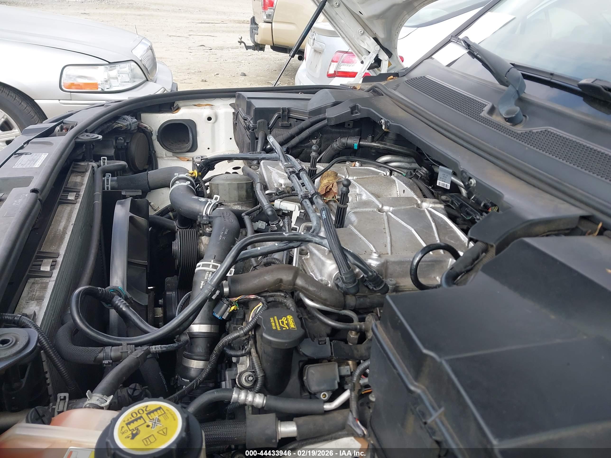 LAND ROVER image 10