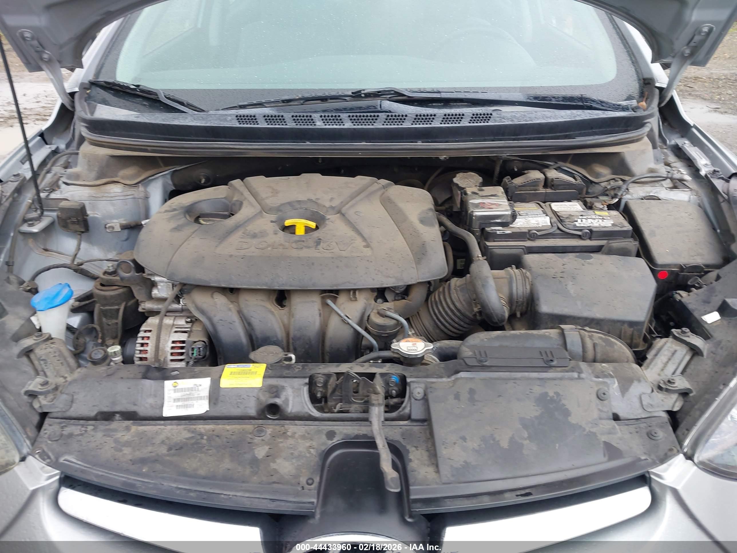 HYUNDAI ELANTRA image 10