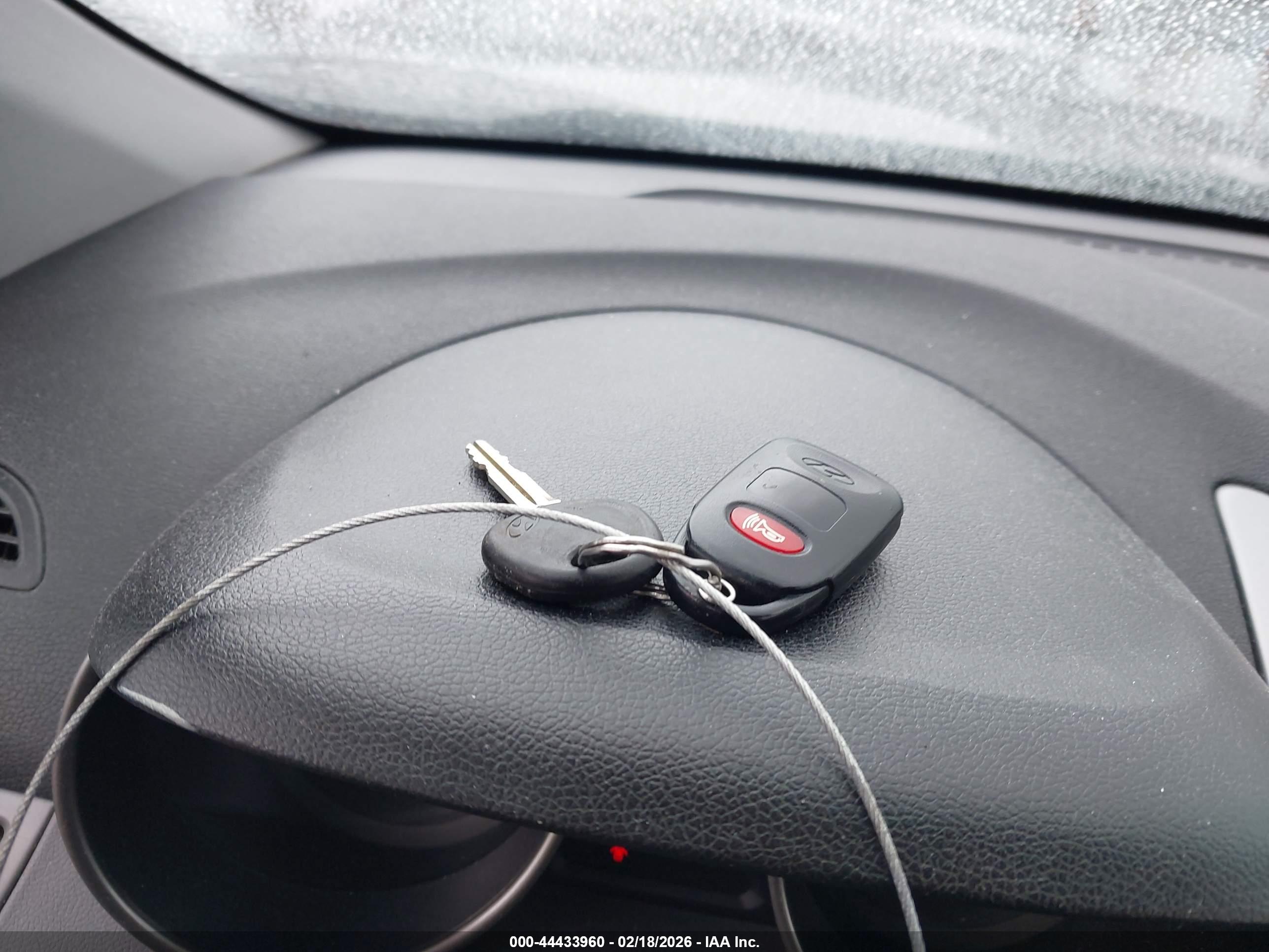 HYUNDAI ELANTRA image 11