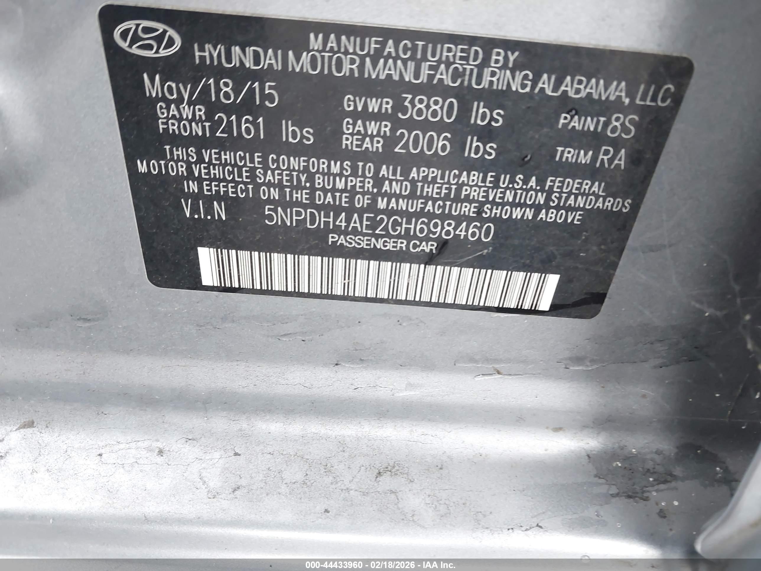 HYUNDAI ELANTRA image 9