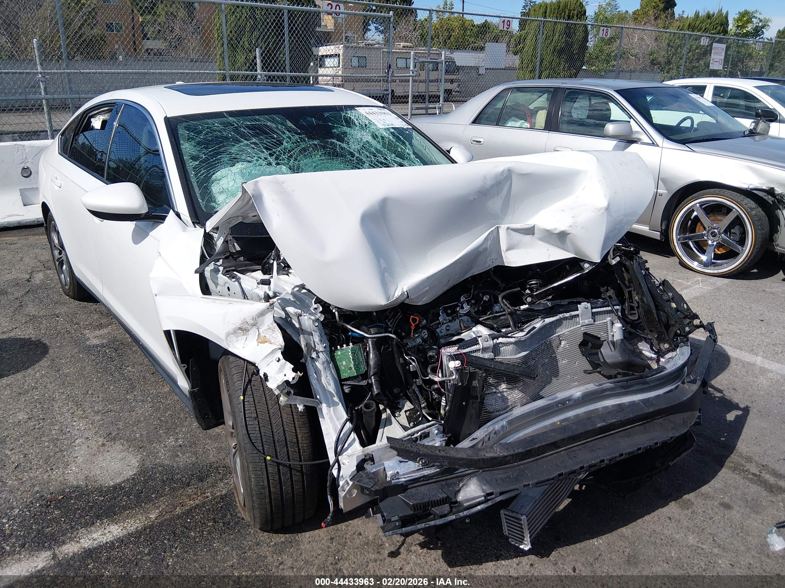 HONDA ACCORD image 6