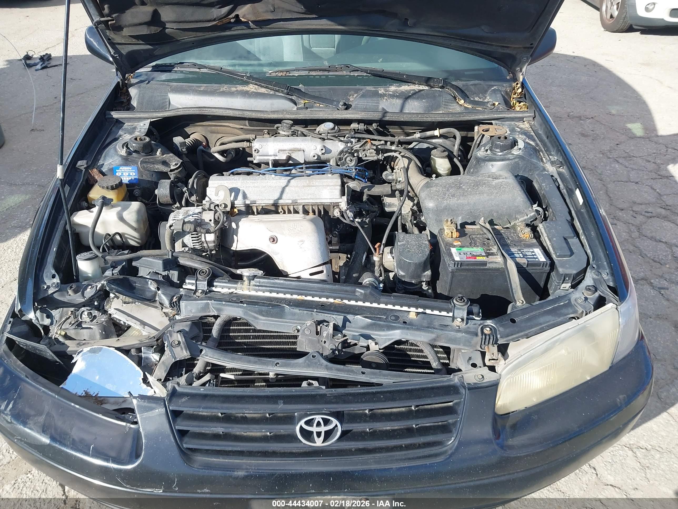 TOYOTA CAMRY image 10