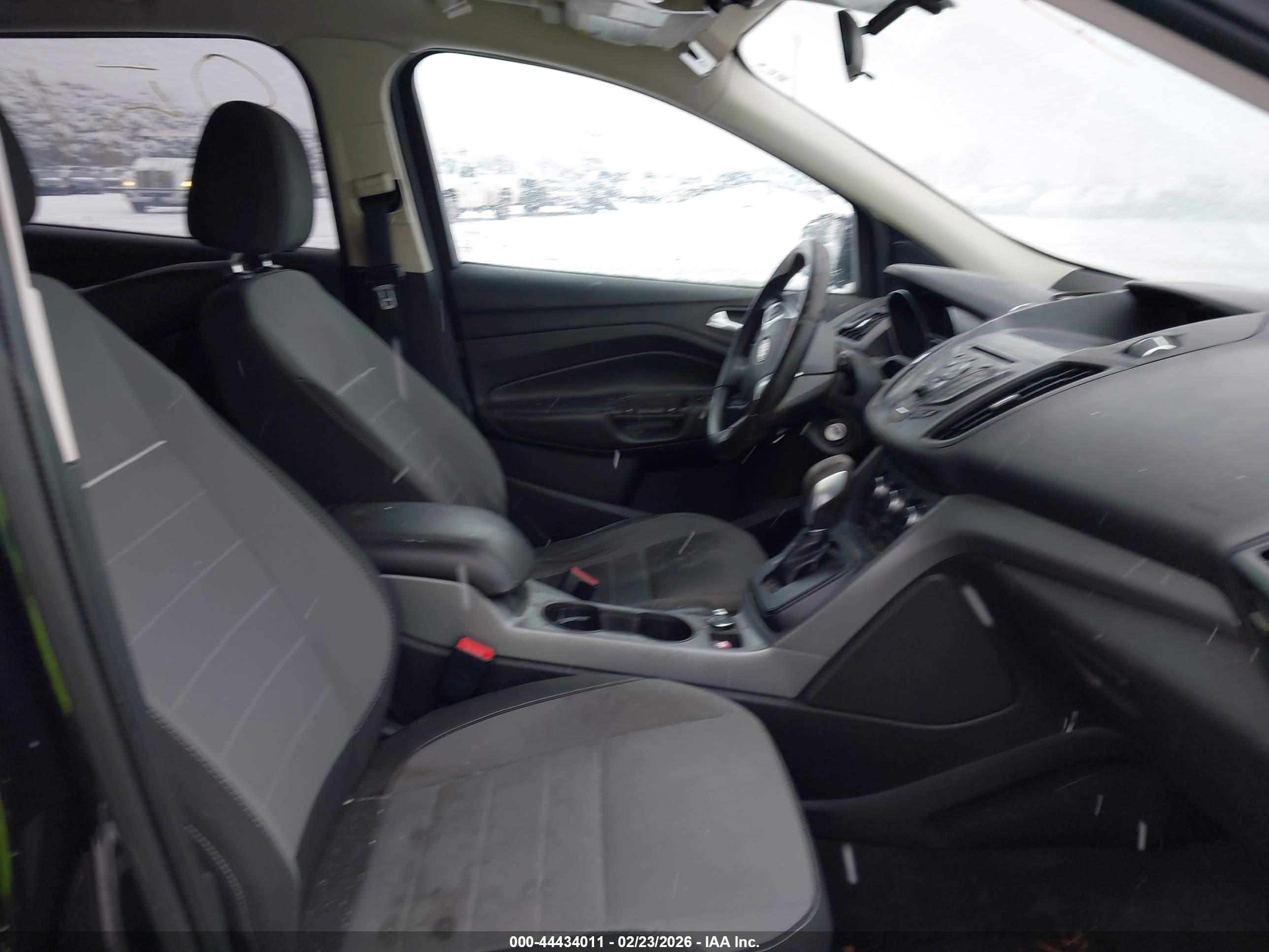 FORD ESCAPE image 5