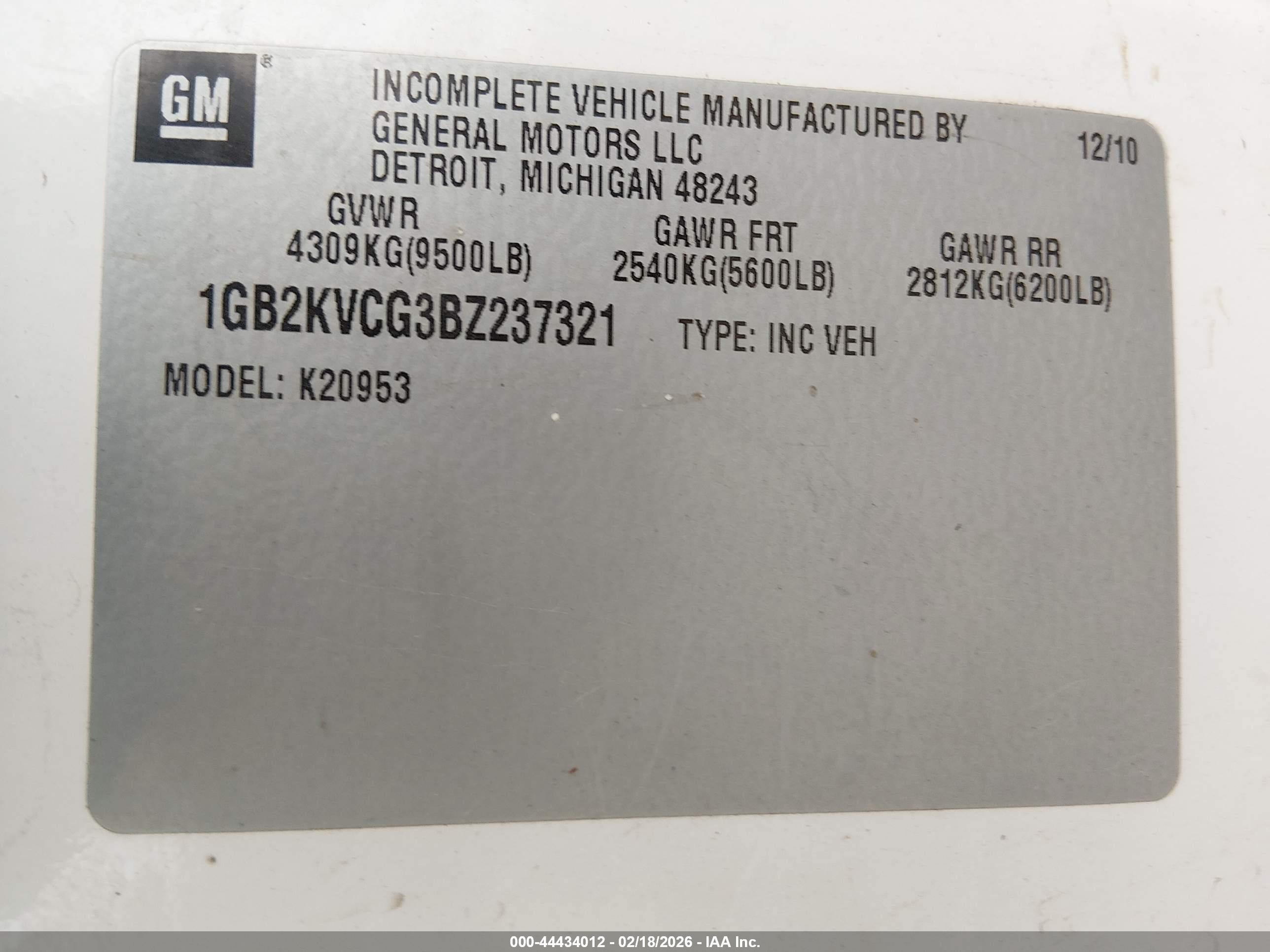 CHEVROLET SILVERADO image 9