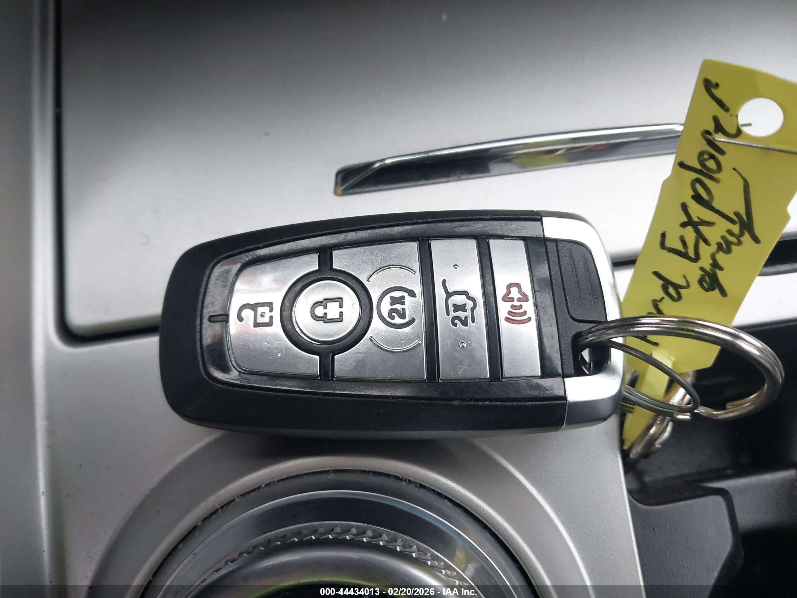 FORD EXPLORER image 11