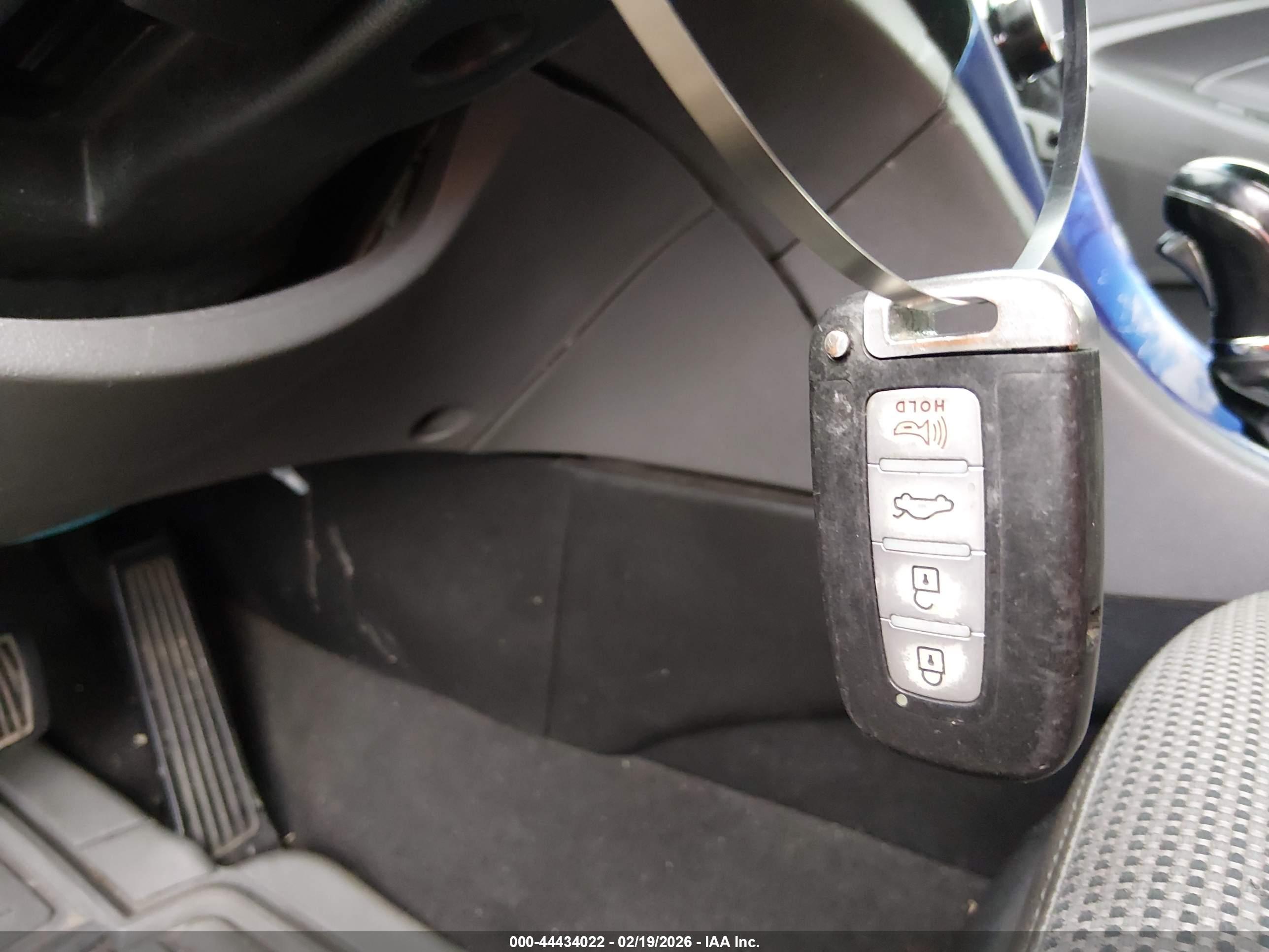 HYUNDAI SONATA image 11