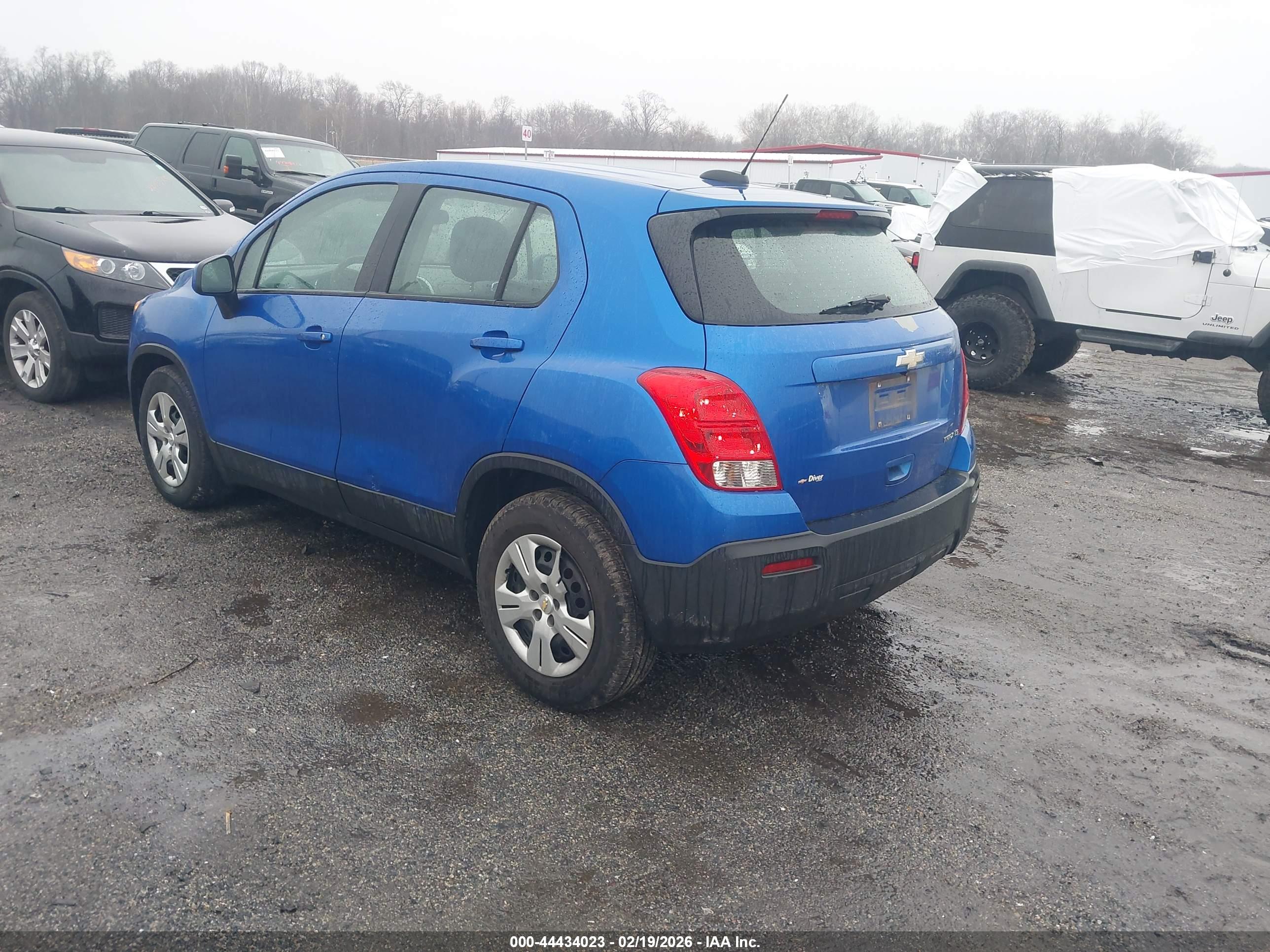 CHEVROLET TRAX image 3