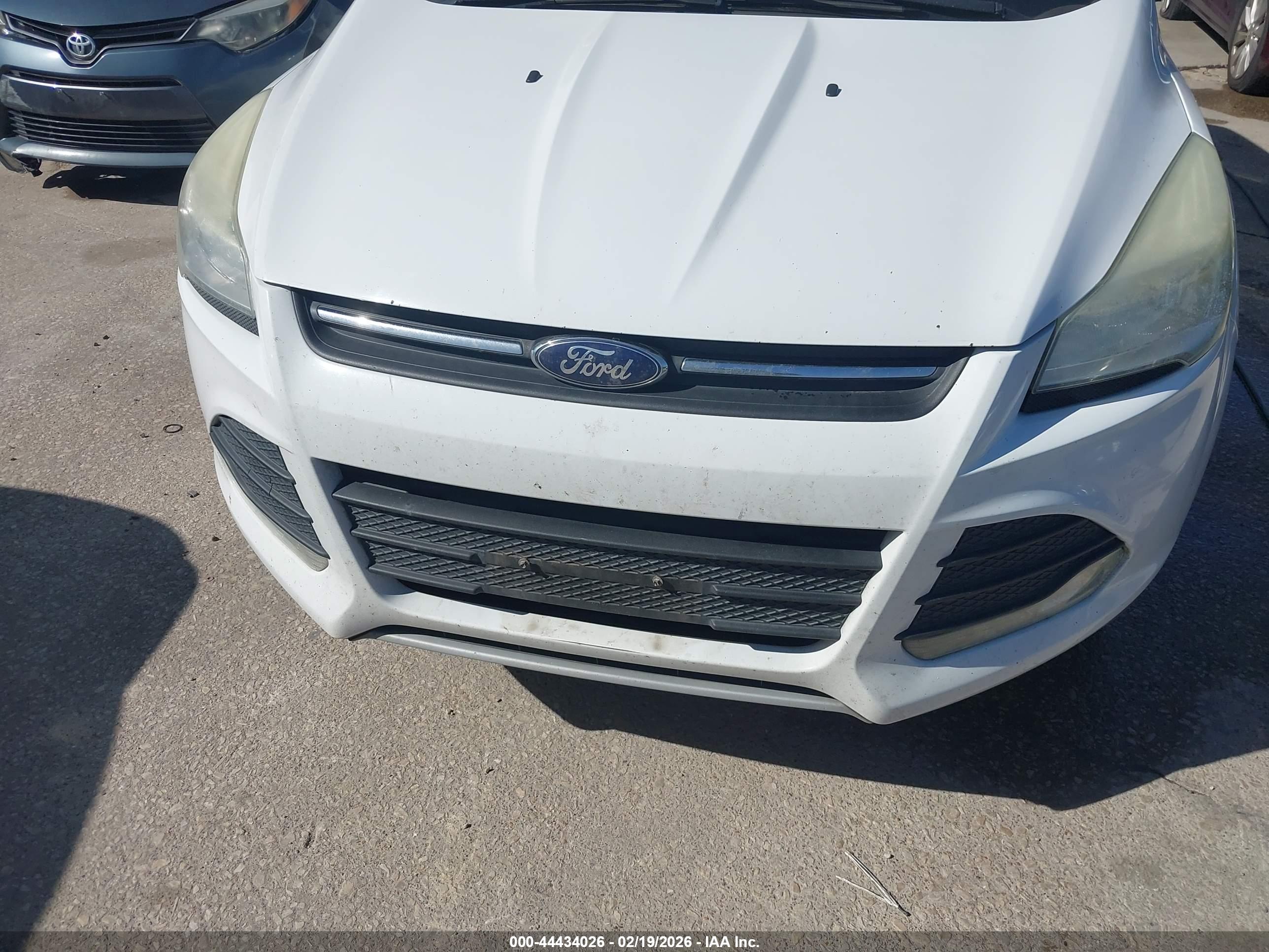 FORD ESCAPE image 6
