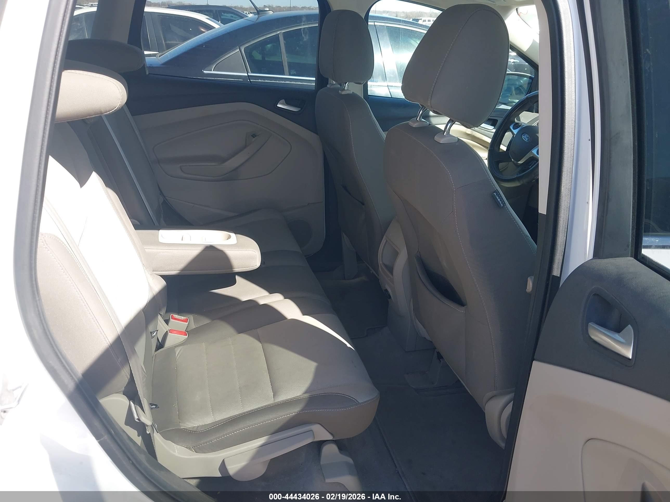 FORD ESCAPE image 8
