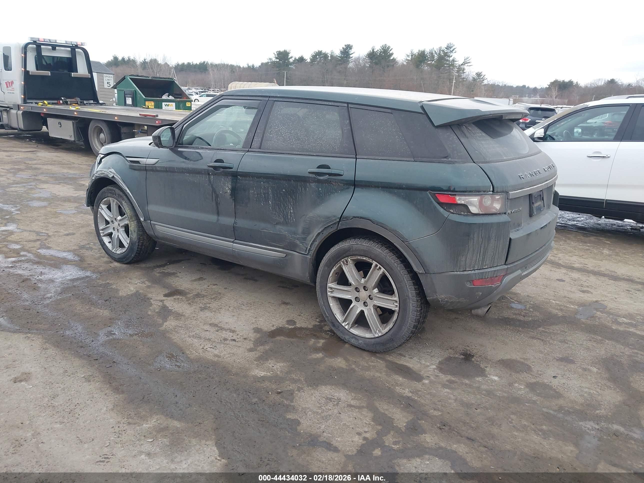 LAND ROVER image 3