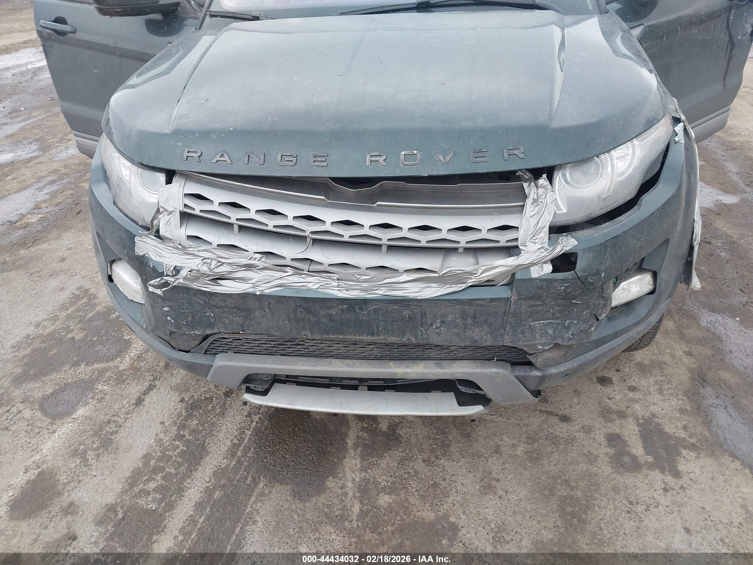 LAND ROVER image 6