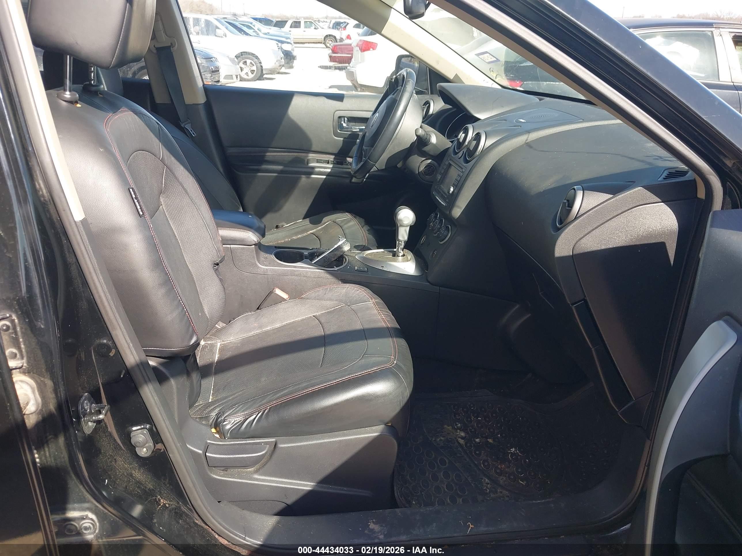 NISSAN ROGUE image 5