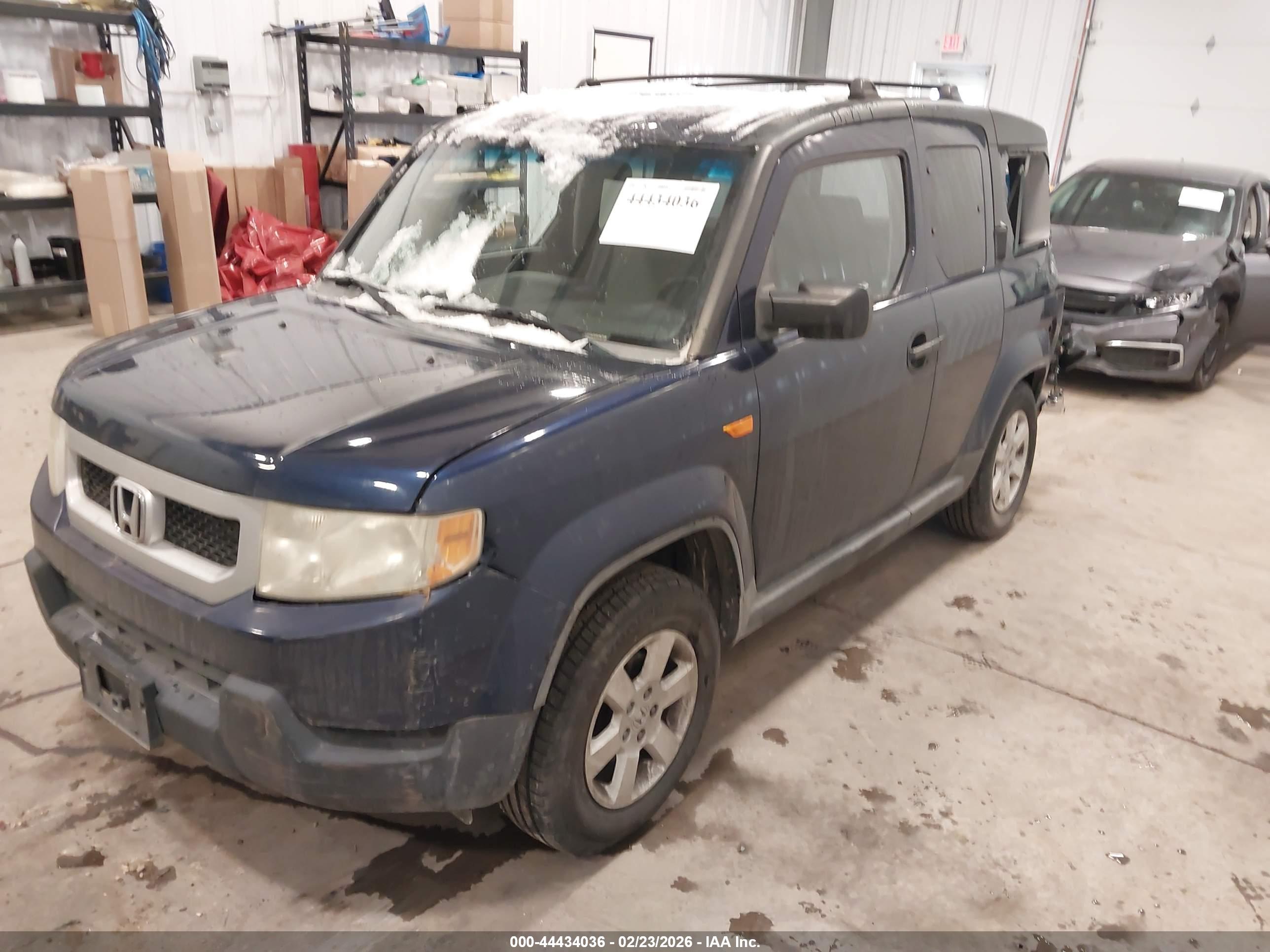 HONDA ELEMENT image 2
