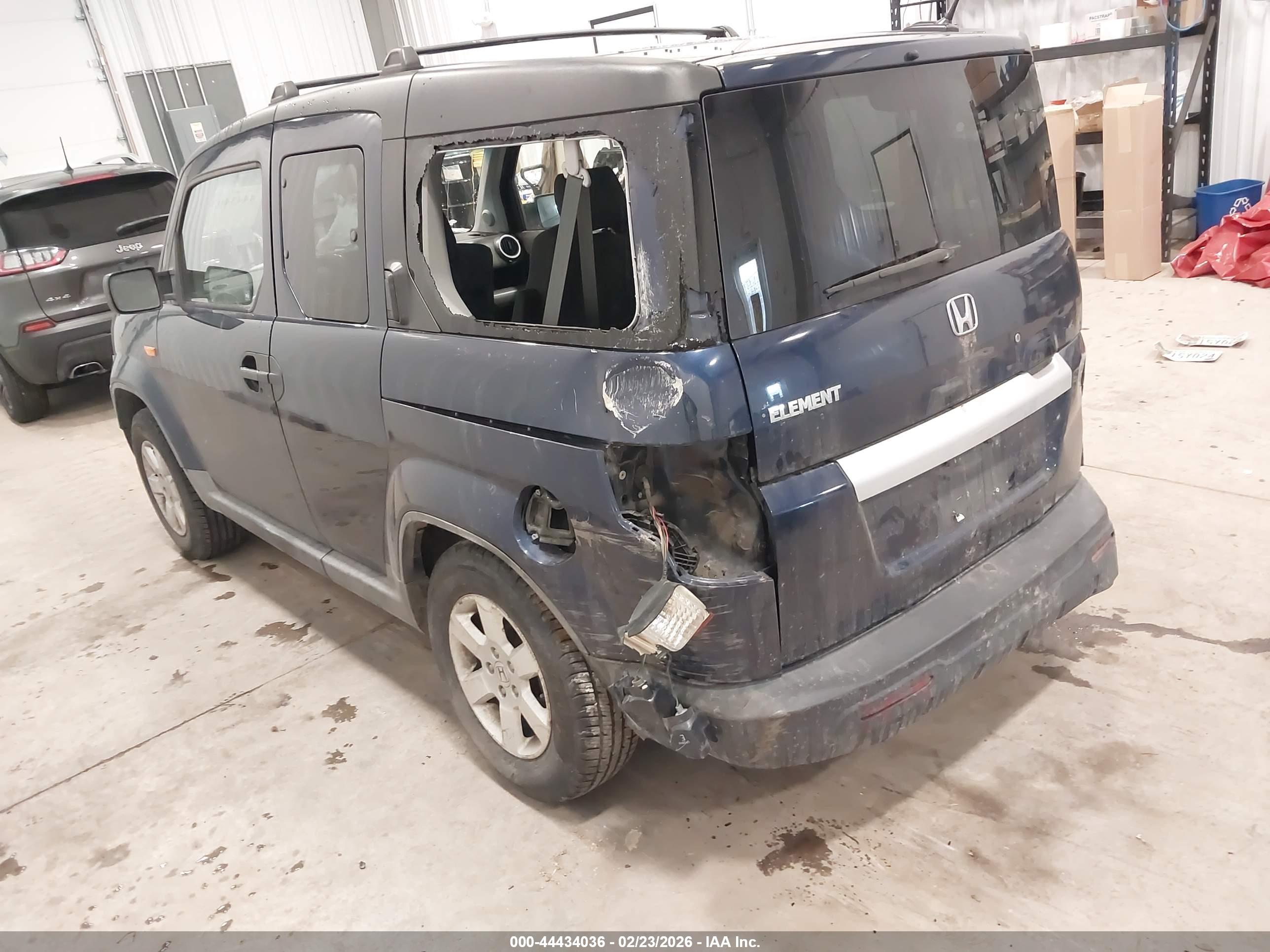 HONDA ELEMENT image 3