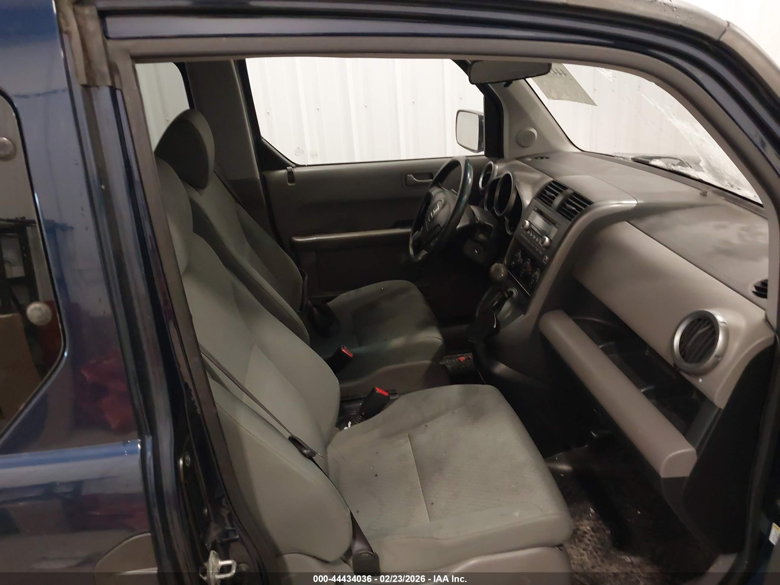HONDA ELEMENT image 5