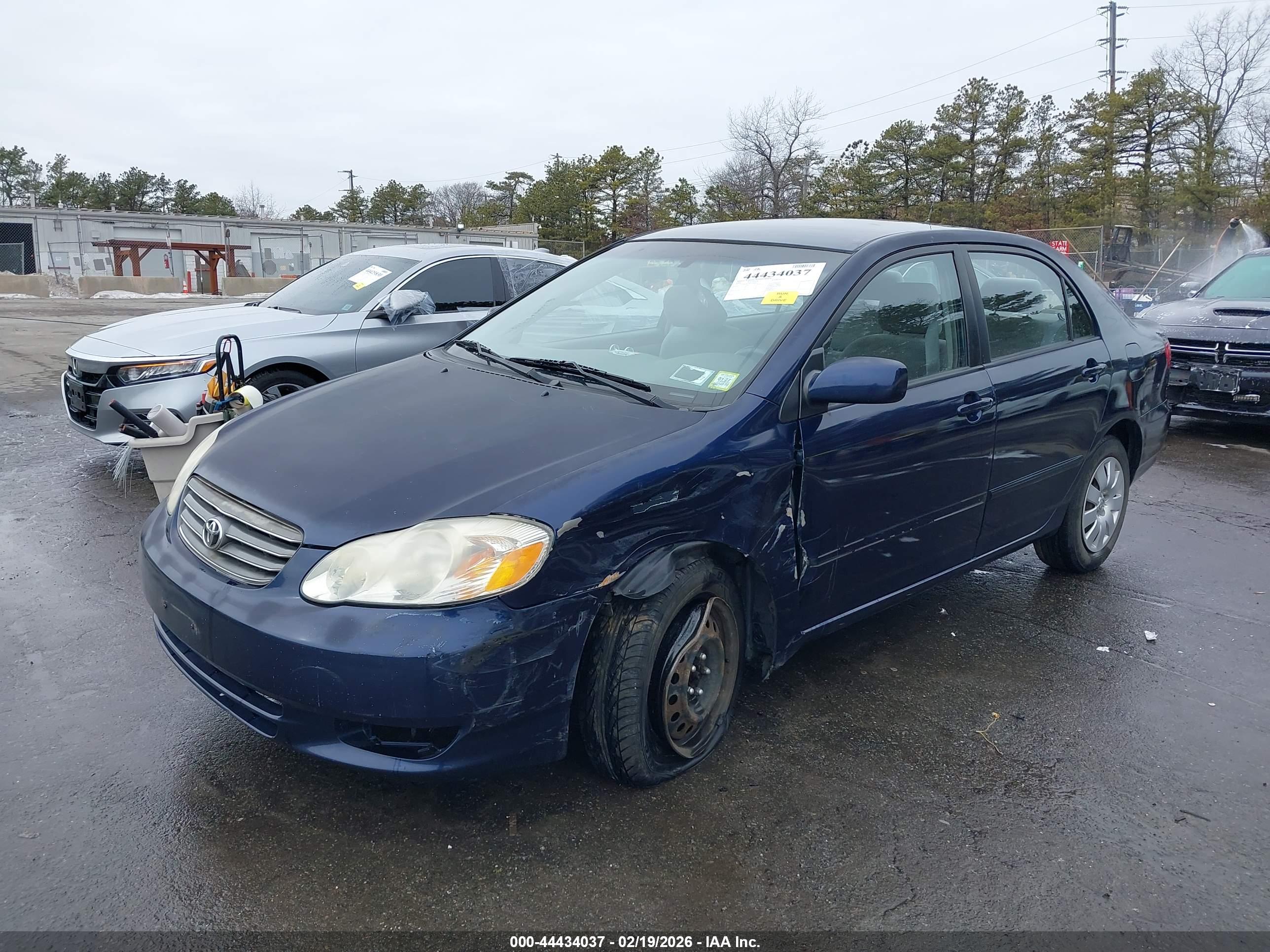TOYOTA COROLLA image 2