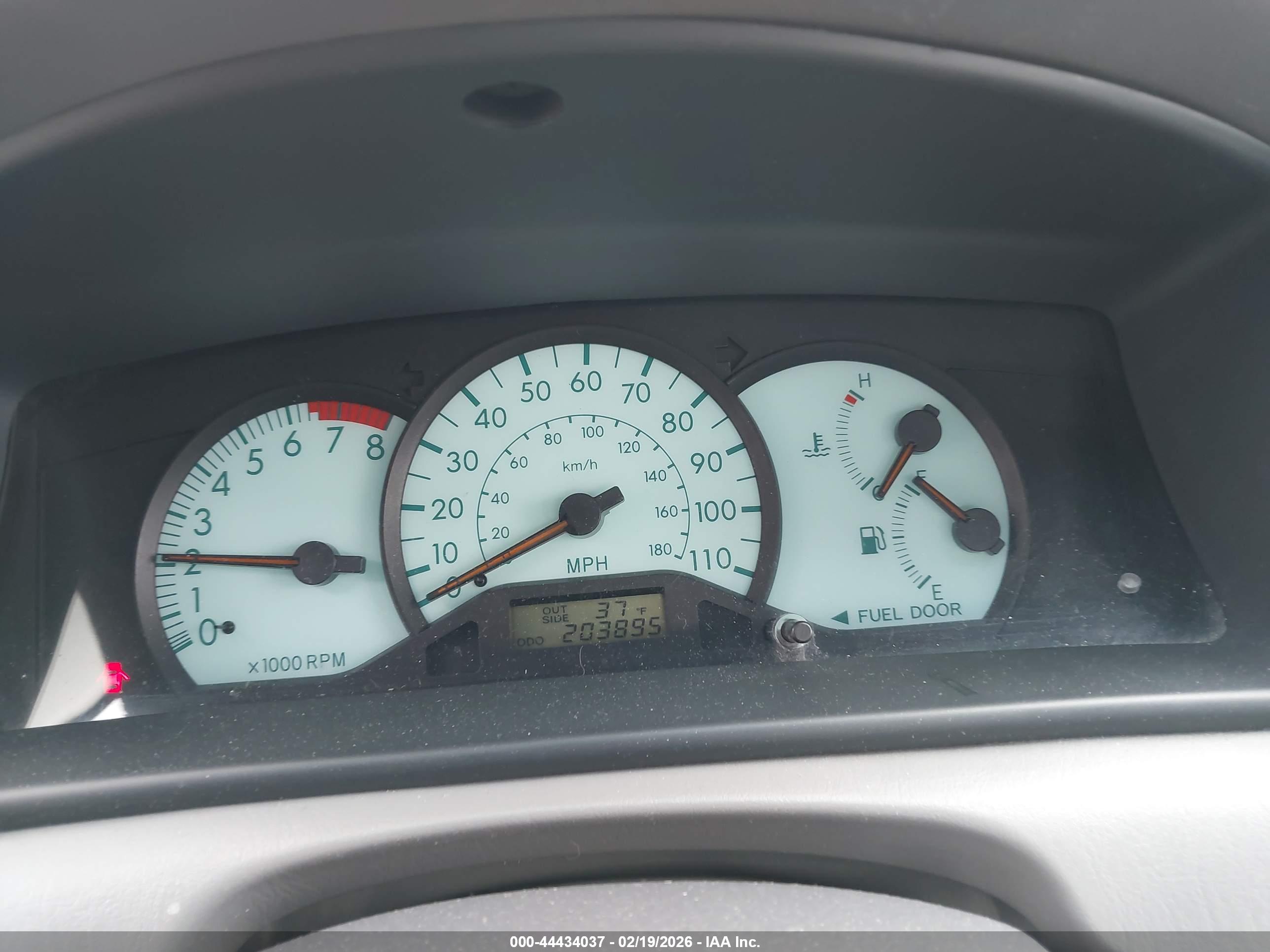 TOYOTA COROLLA image 7