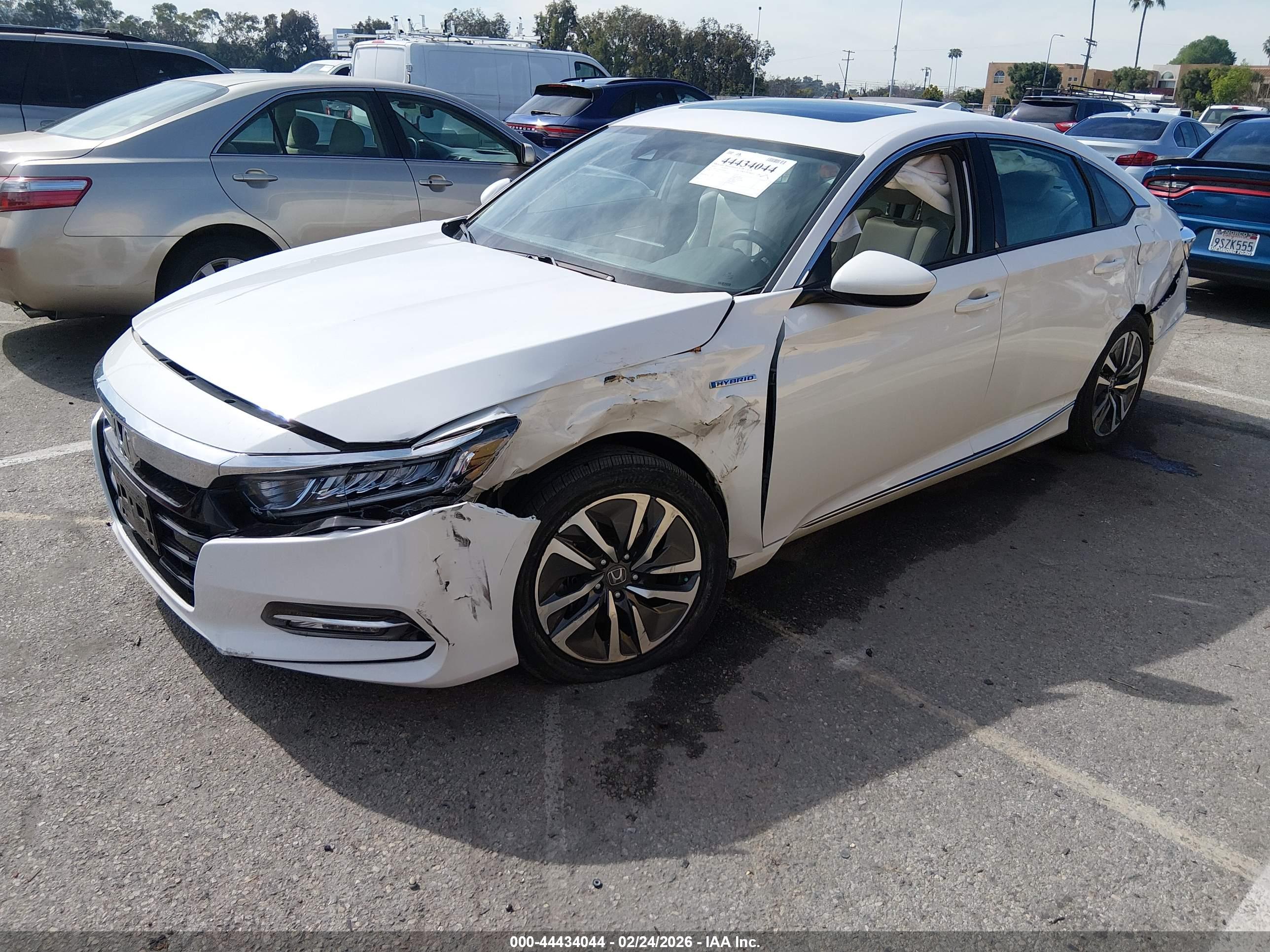 HONDA ACCORD image 2