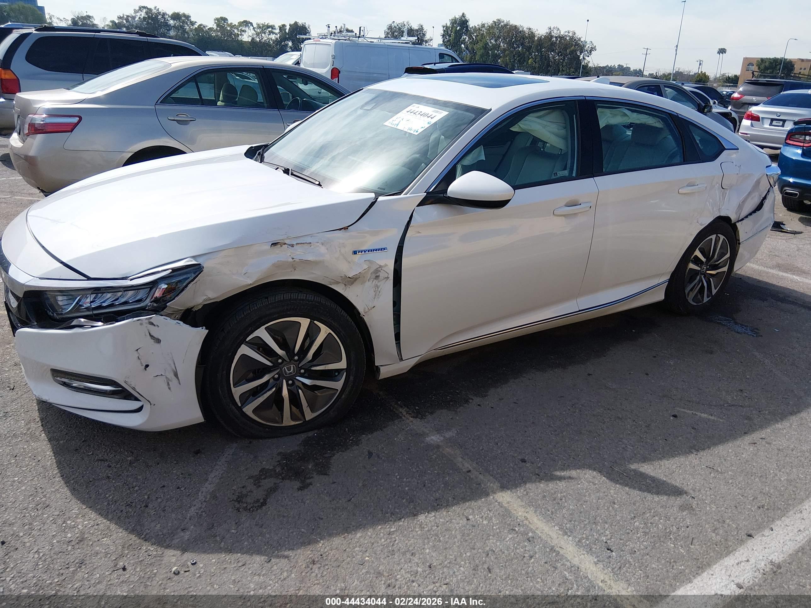 HONDA ACCORD image 6