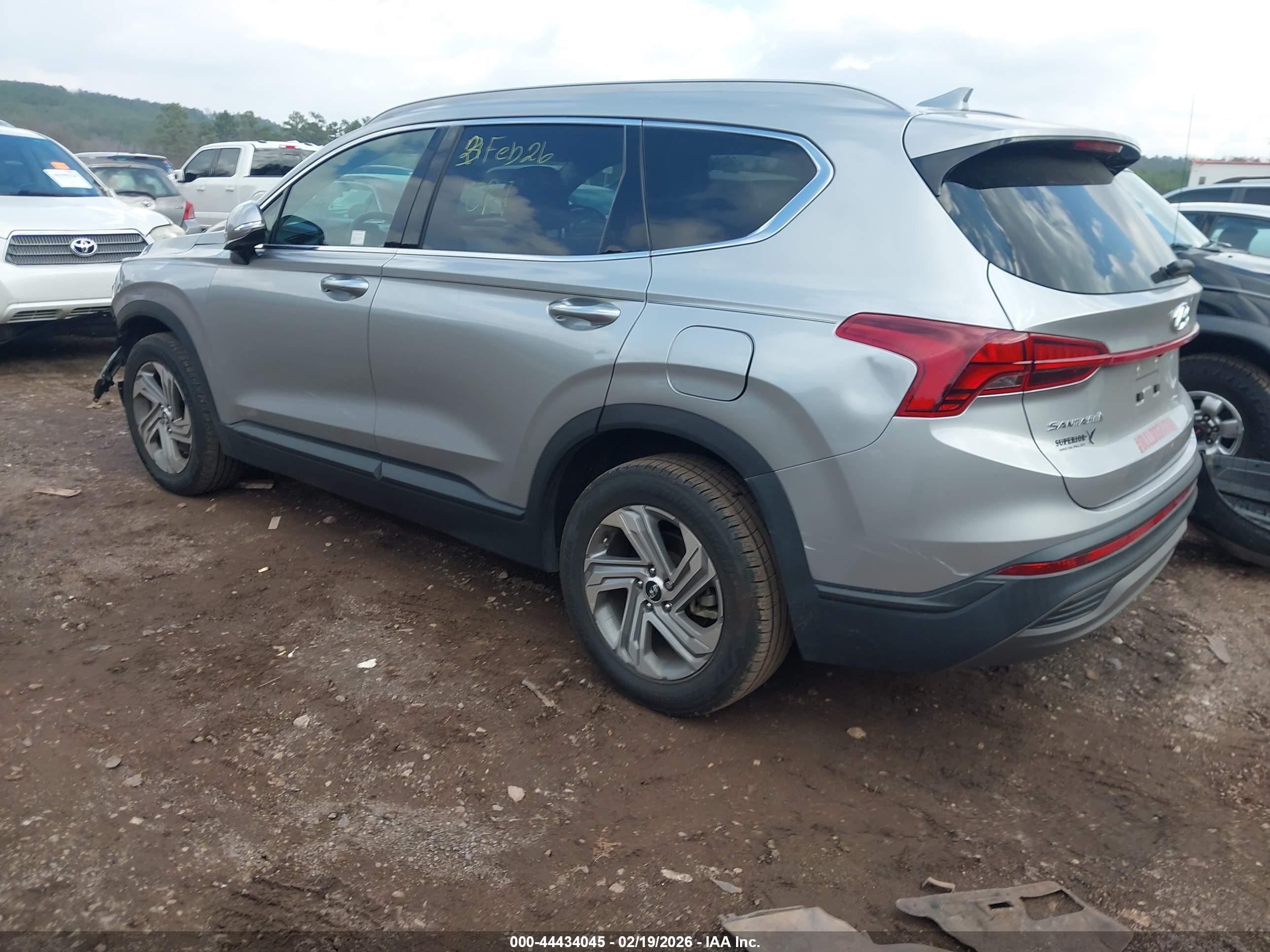 HYUNDAI SANTA image 3