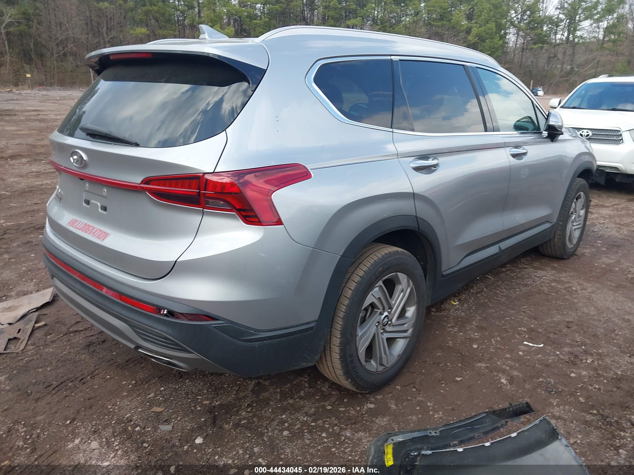 HYUNDAI SANTA image 4