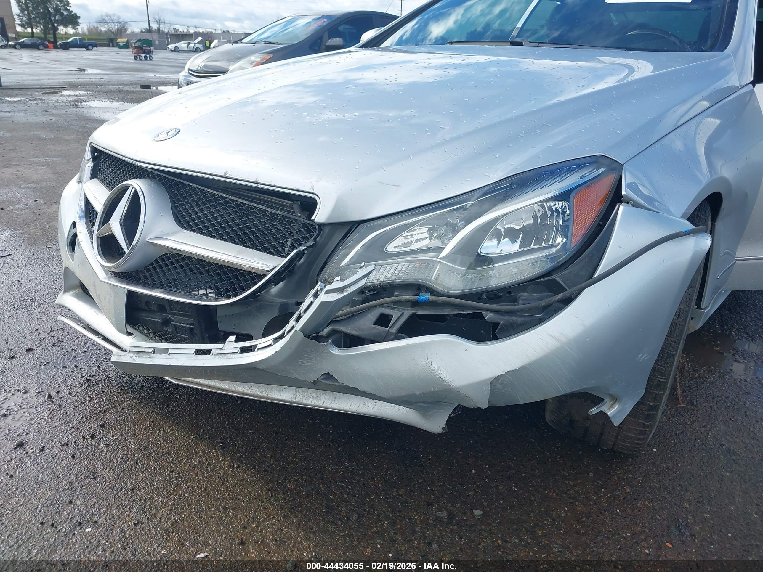 MERCEDES-BENZ E image 6