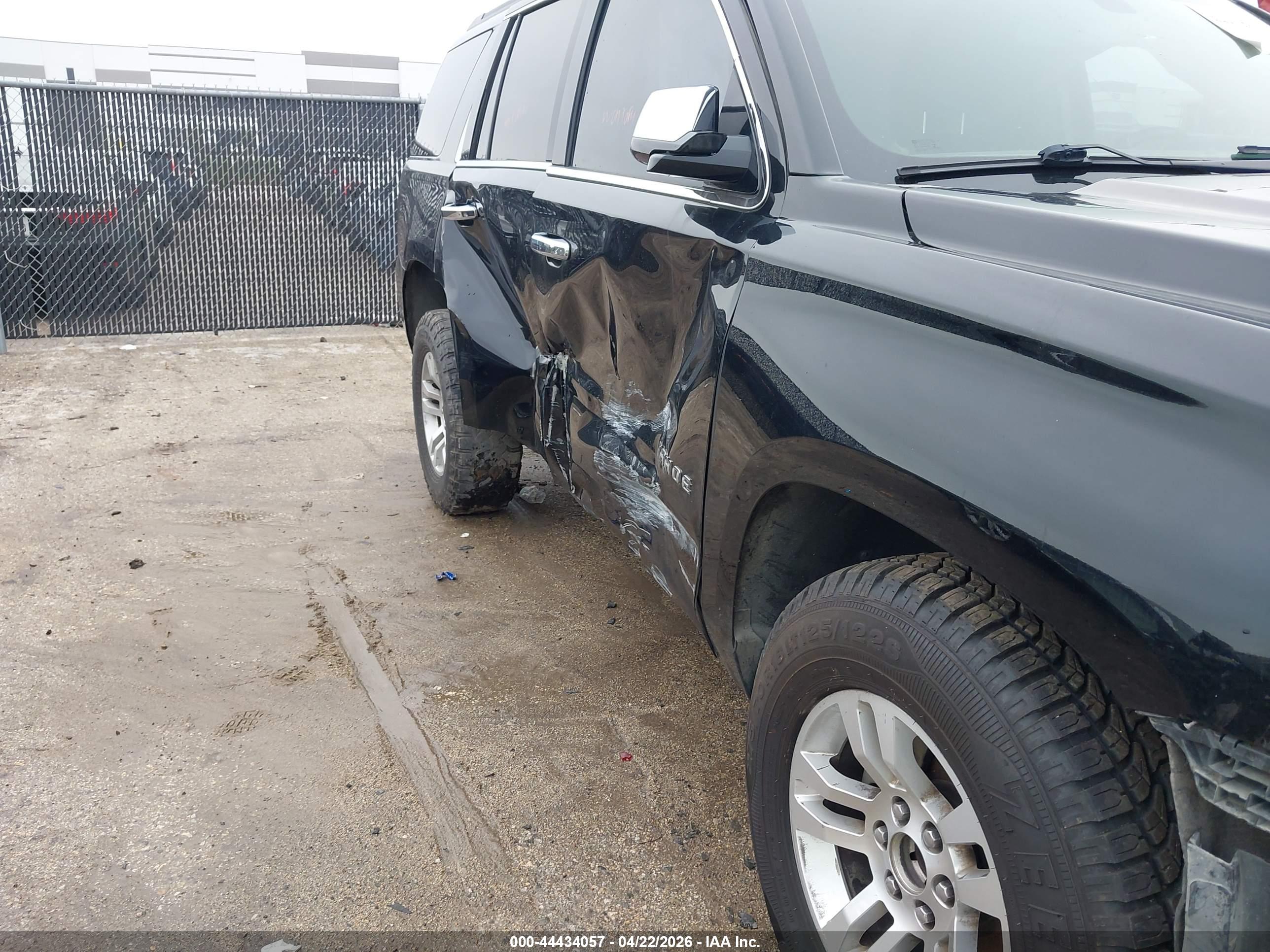 CHEVROLET TAHOE image 6