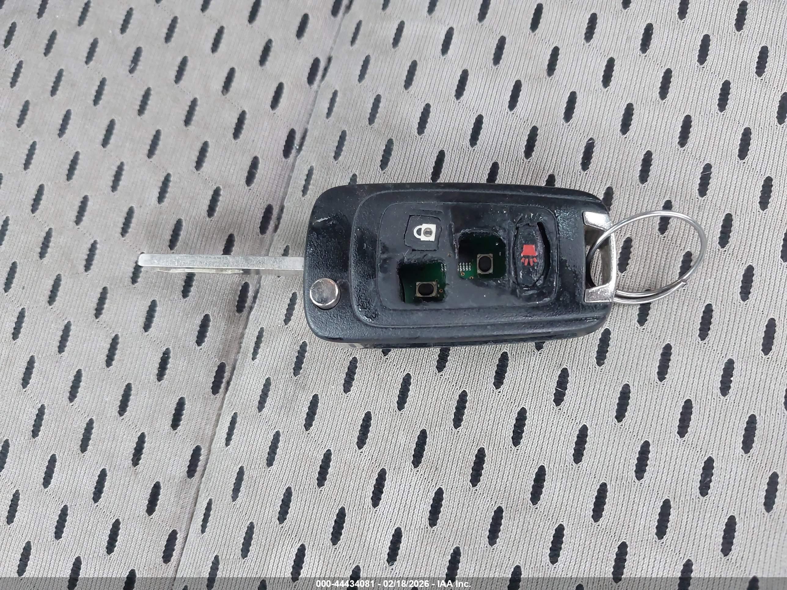 CHEVROLET EQUINOX image 11