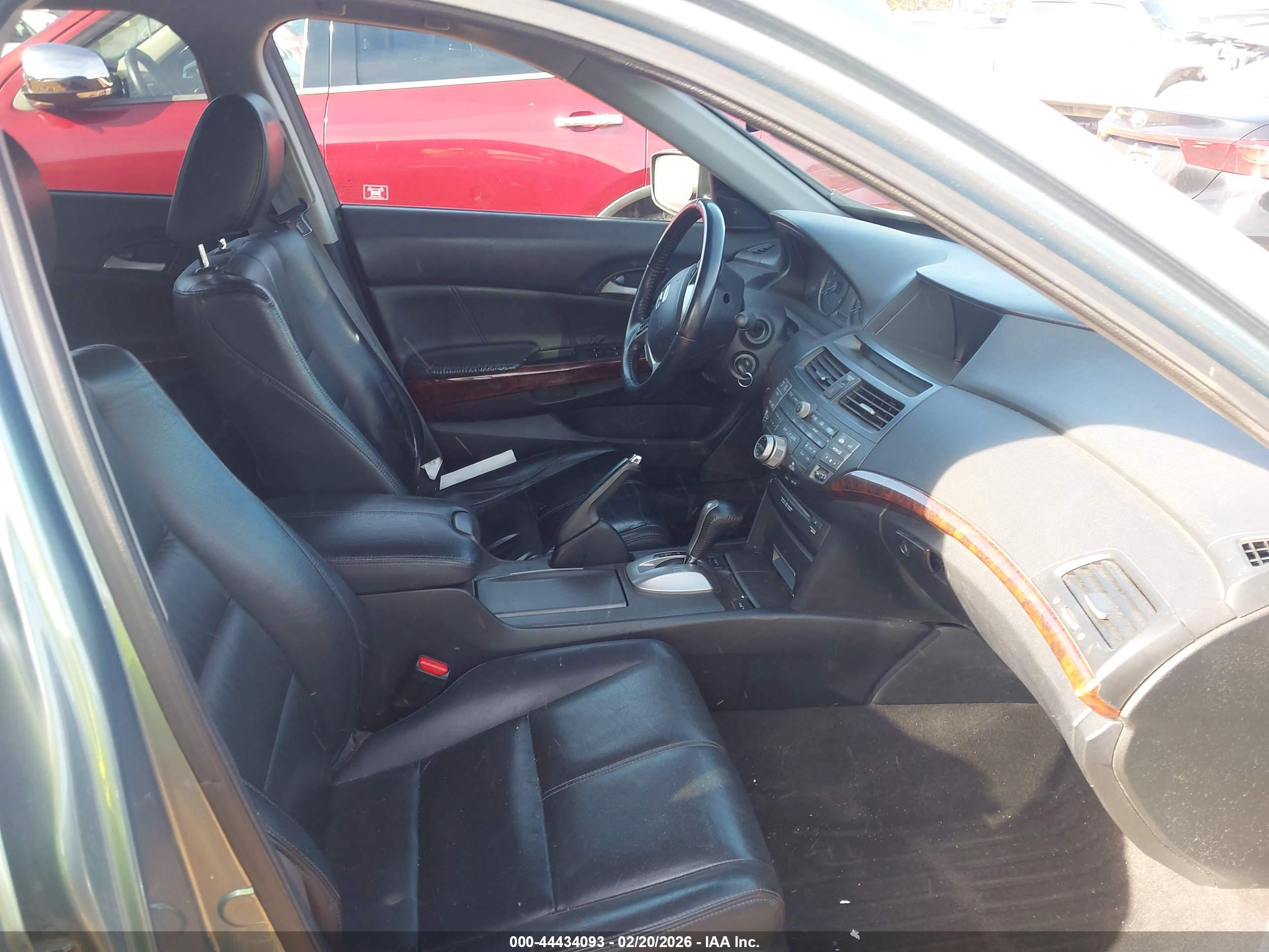 HONDA ACCORD image 5