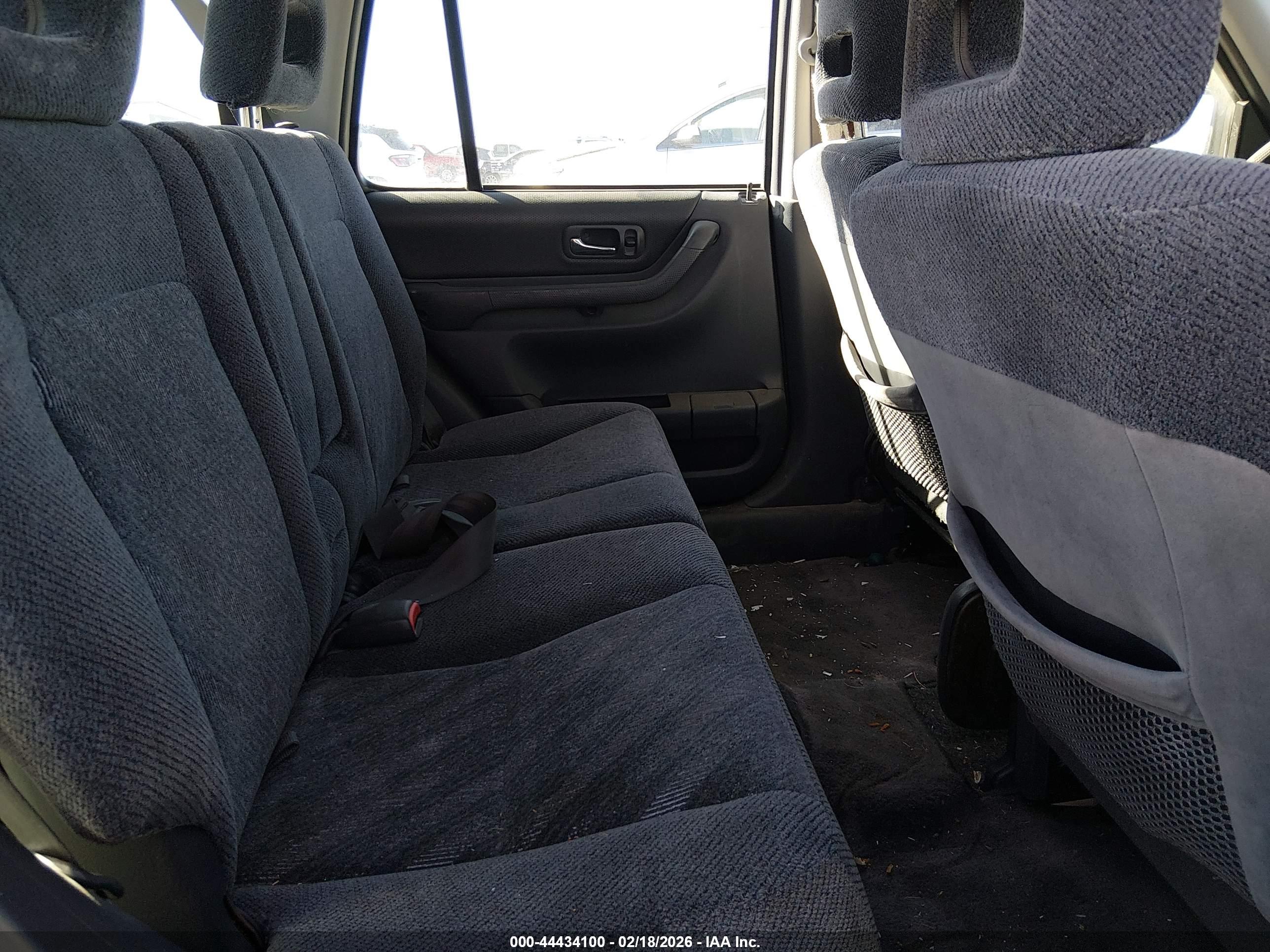 HONDA CR-V image 8