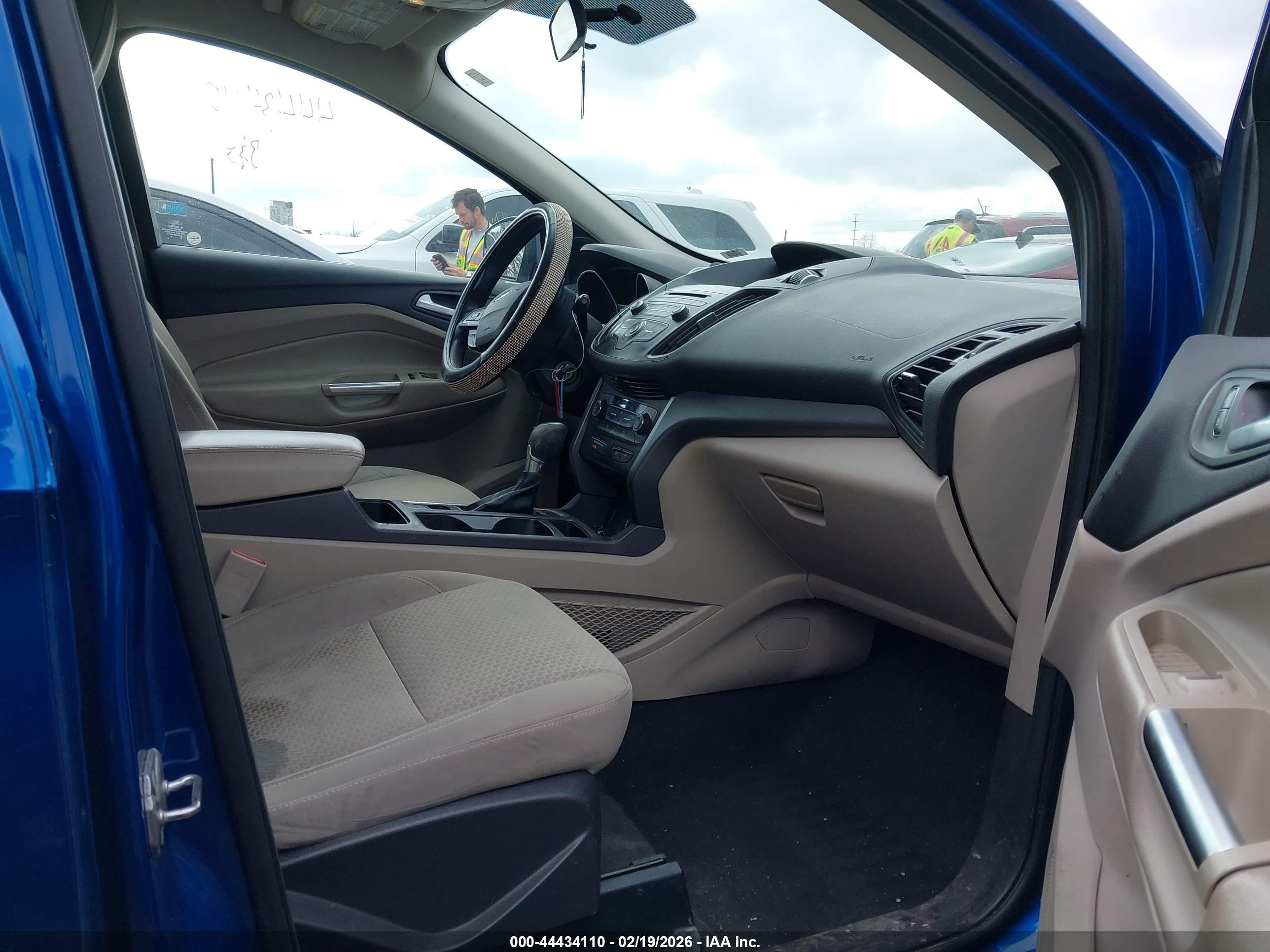 FORD ESCAPE image 5