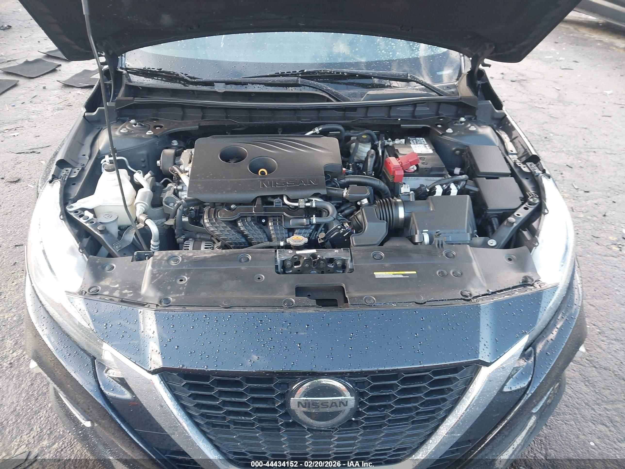NISSAN ALTIMA image 10