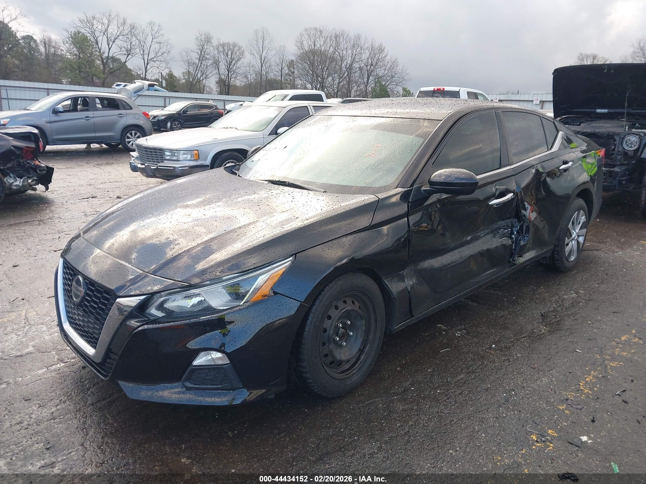 NISSAN ALTIMA image 2