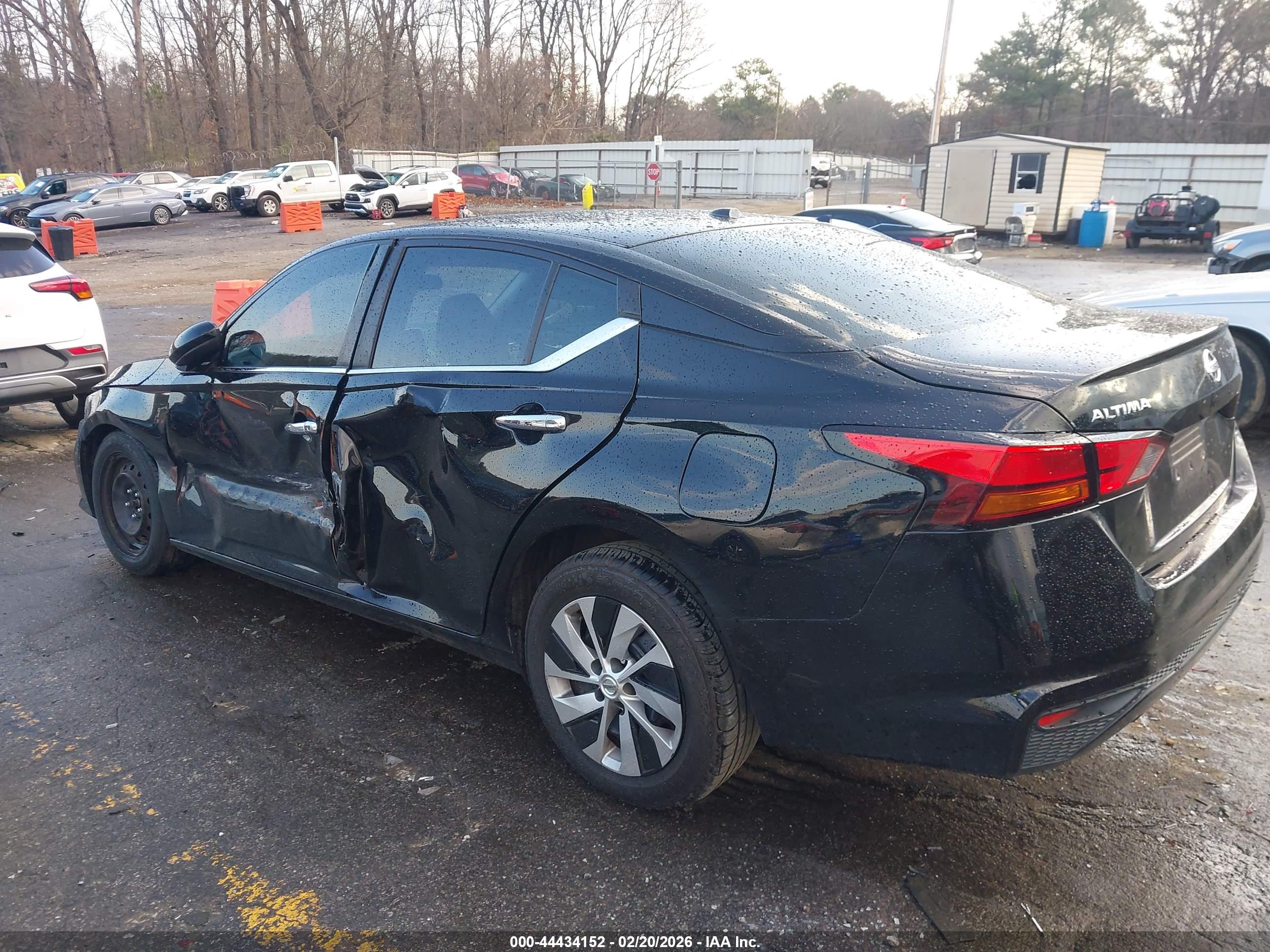 NISSAN ALTIMA image 6