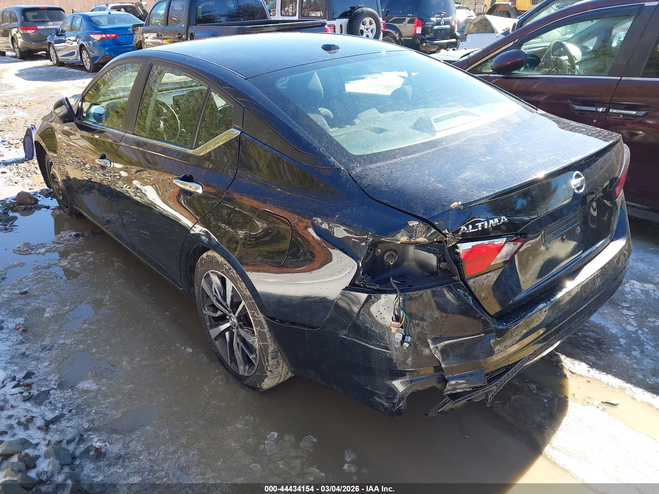 NISSAN ALTIMA image 3