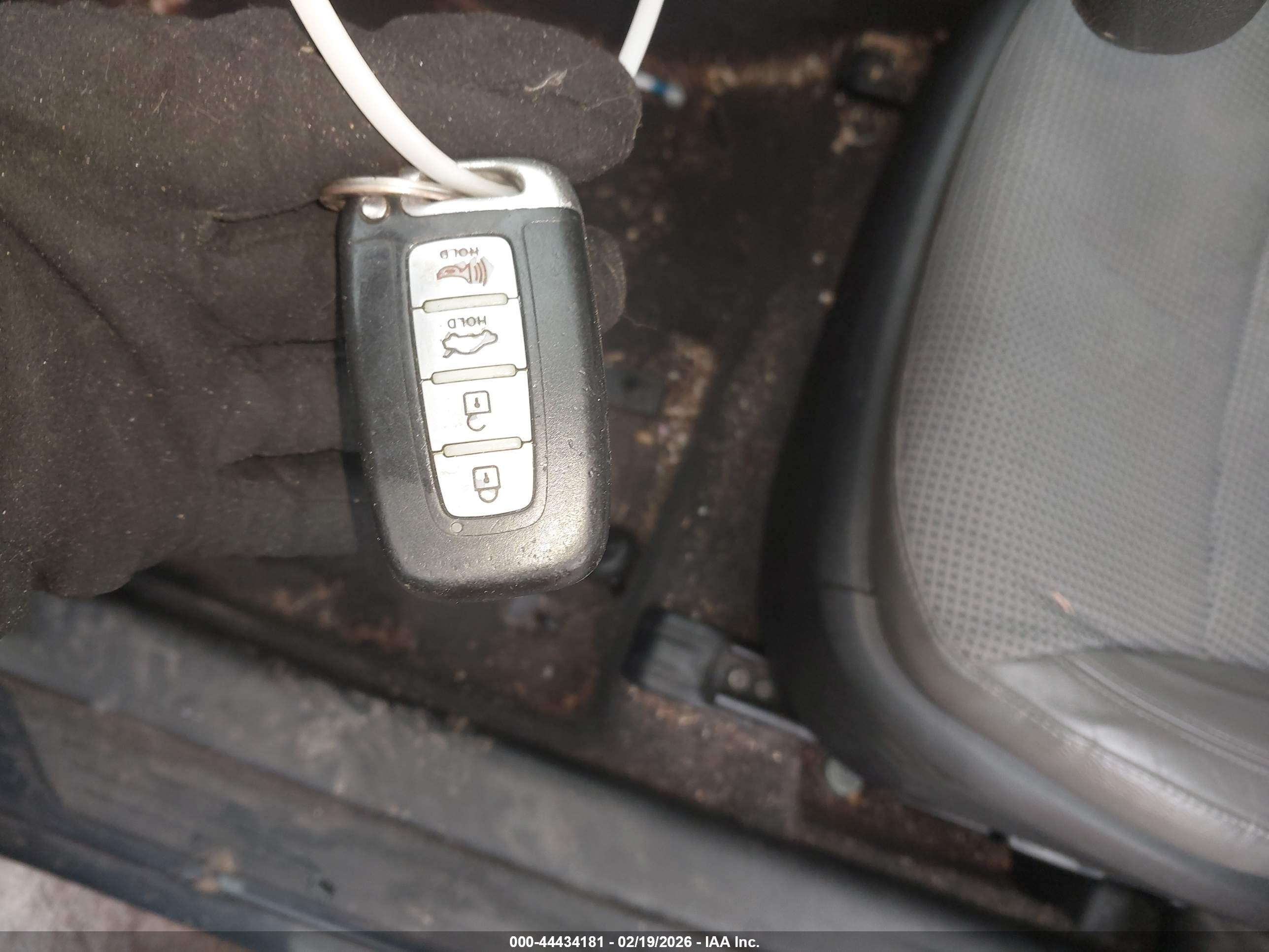 HYUNDAI SONATA image 11