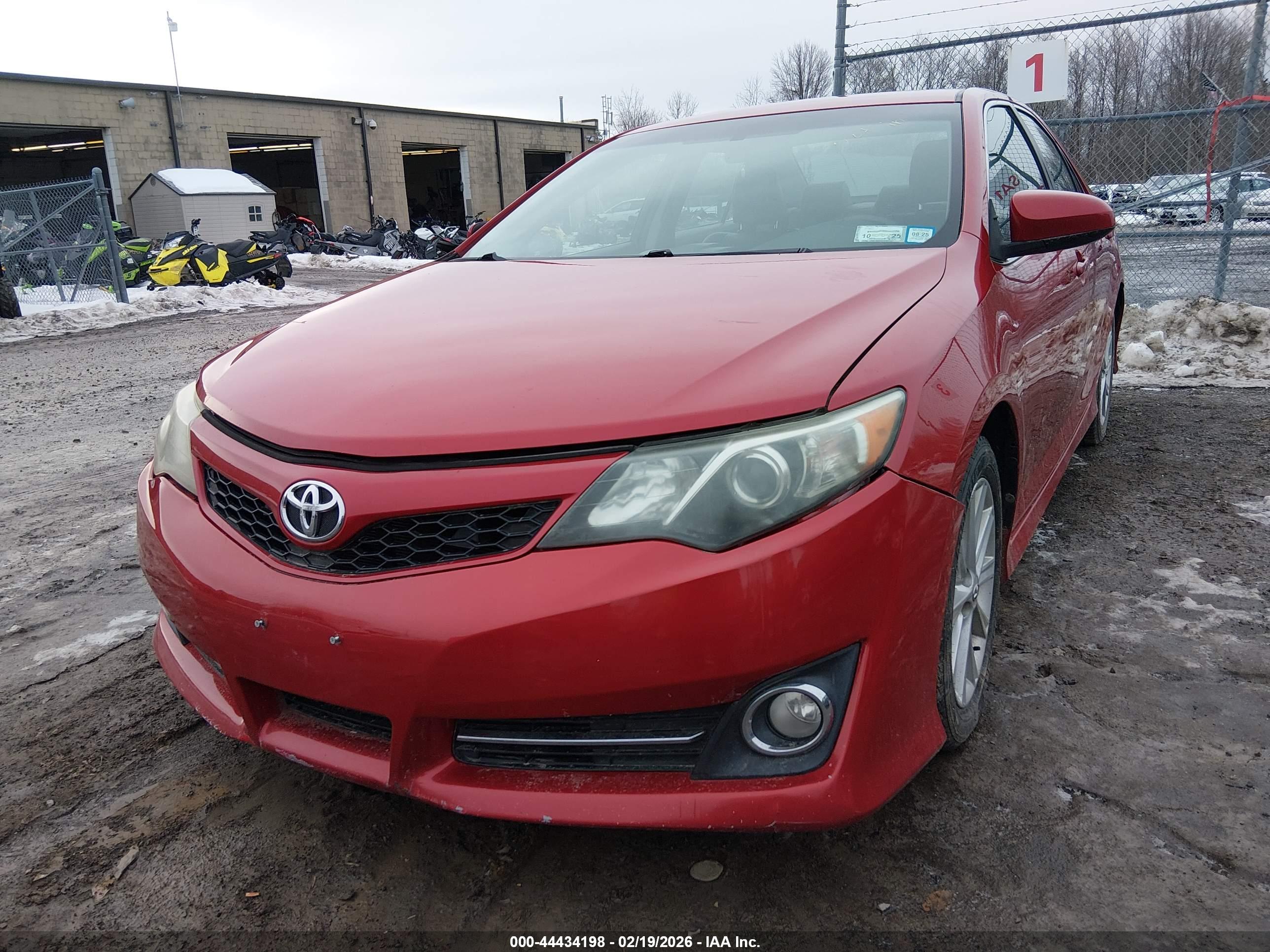 TOYOTA CAMRY image 6