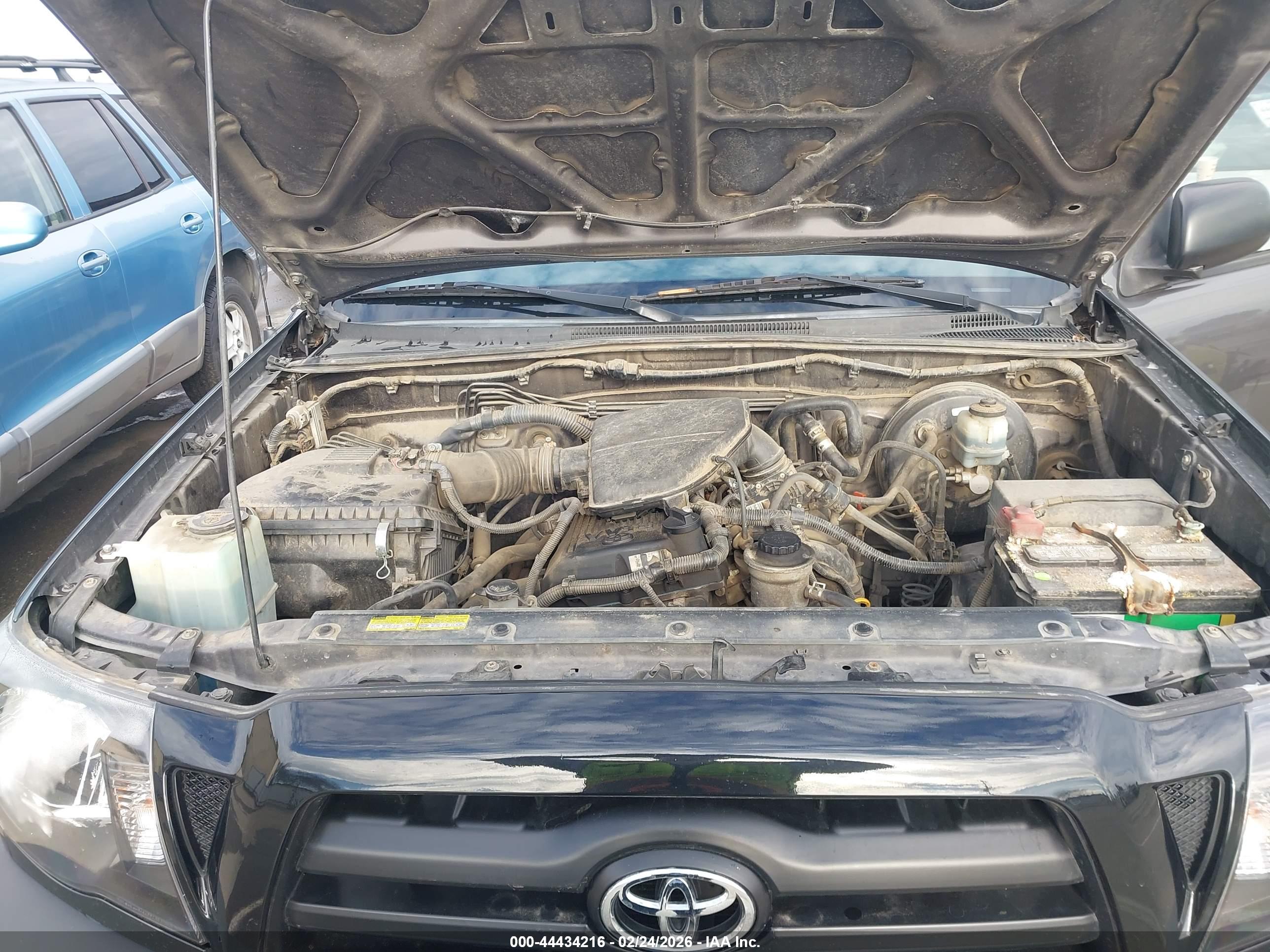 TOYOTA TACOMA image 10