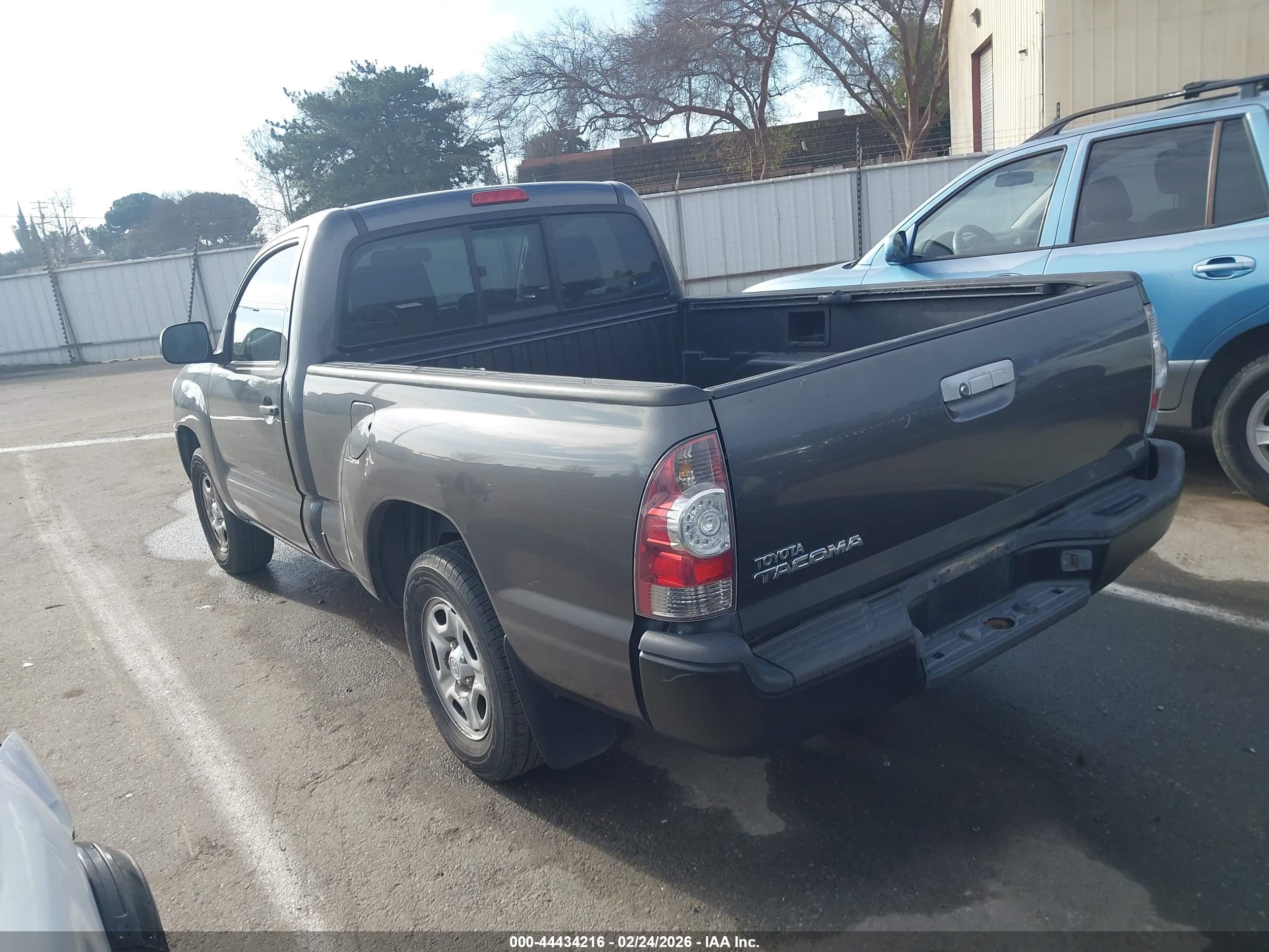 TOYOTA TACOMA image 3
