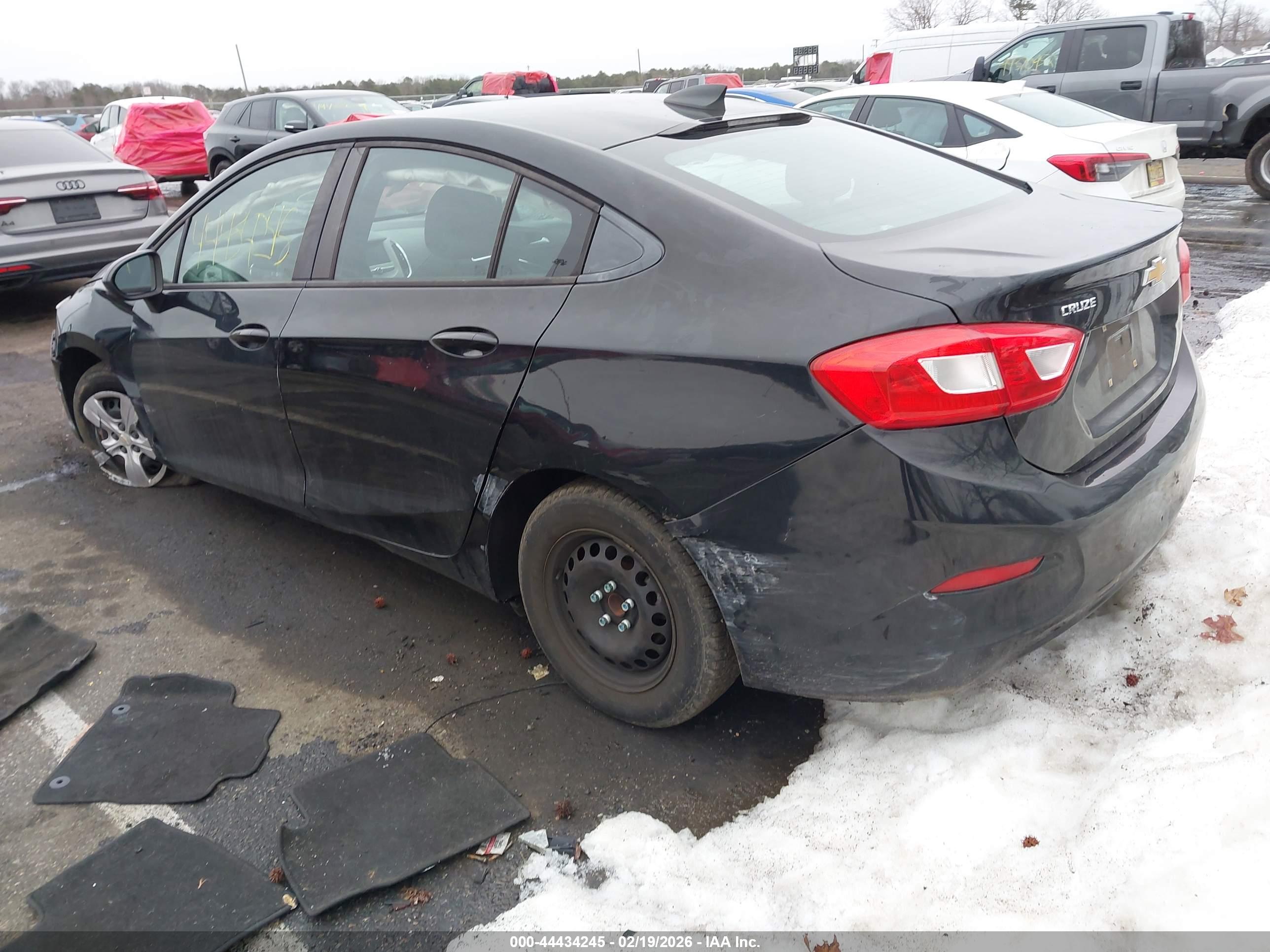 CHEVROLET CRUZE image 3
