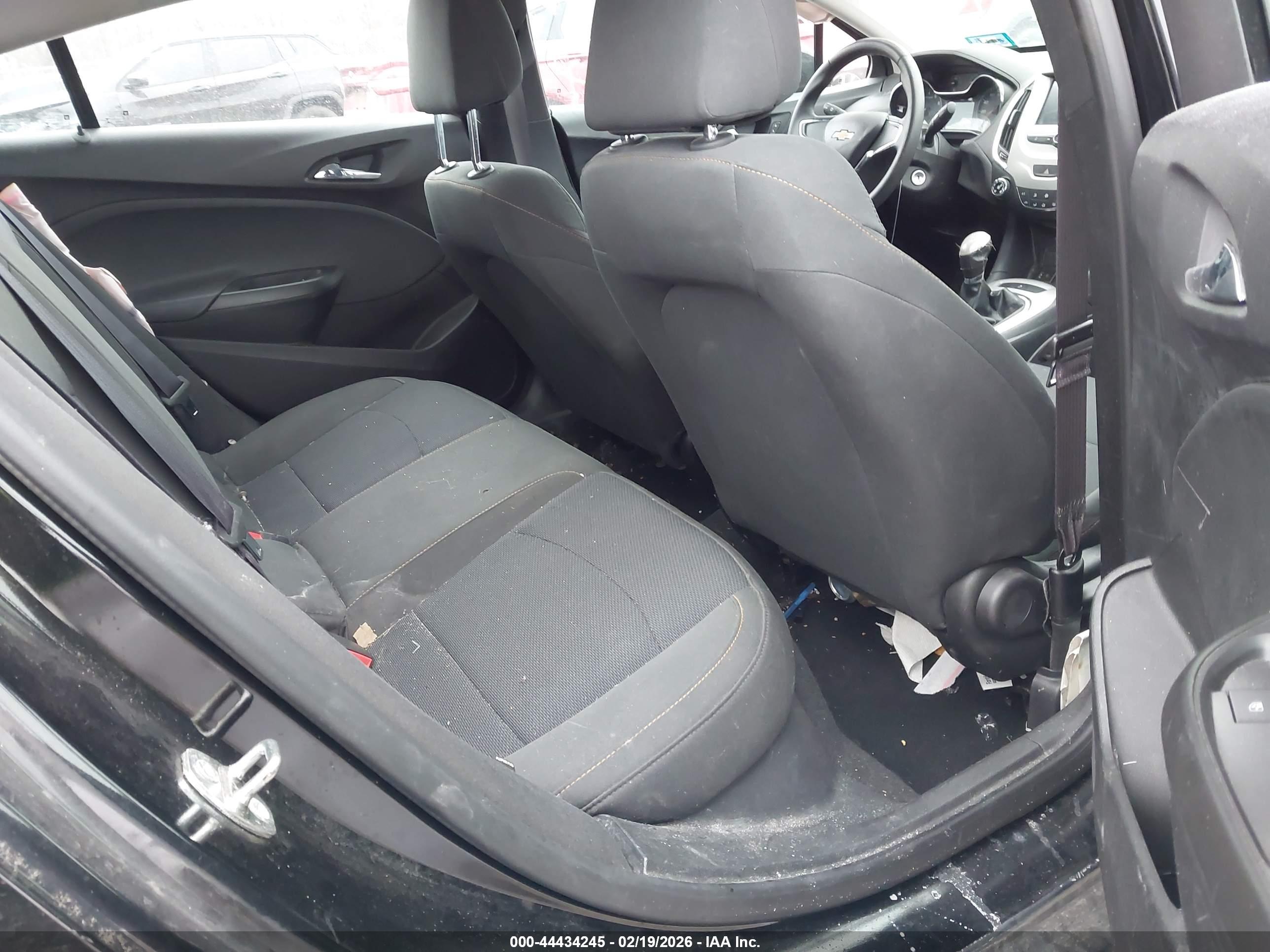 CHEVROLET CRUZE image 8
