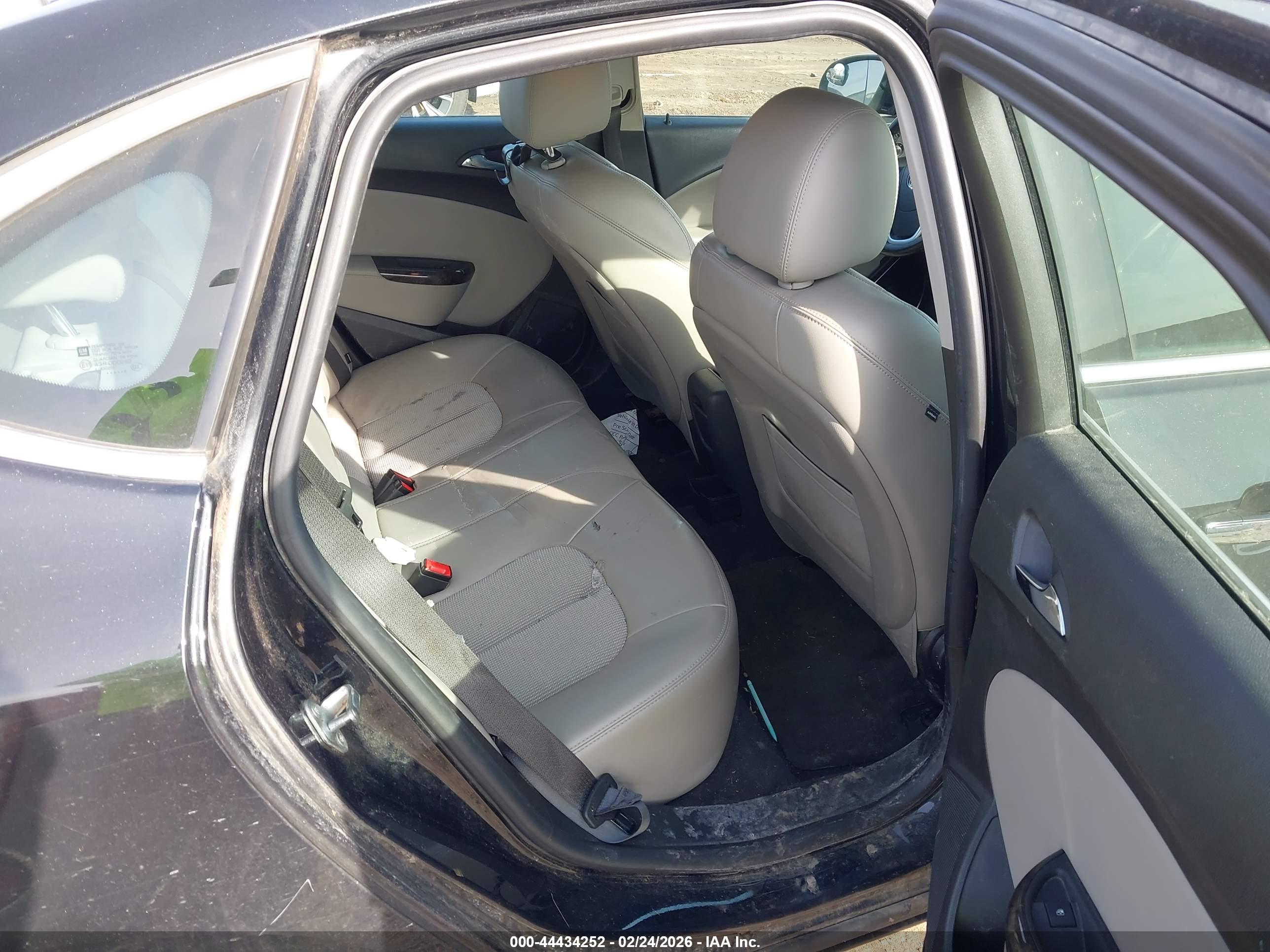 BUICK VERANO image 8