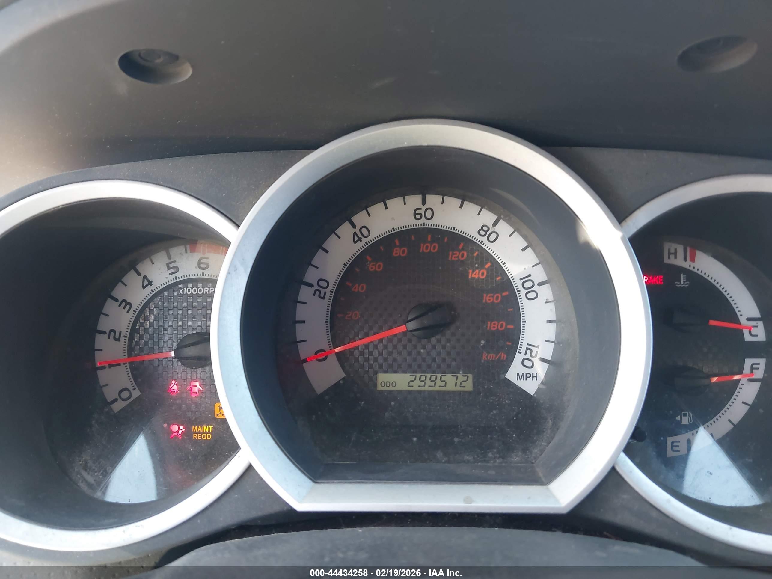 TOYOTA TACOMA image 7