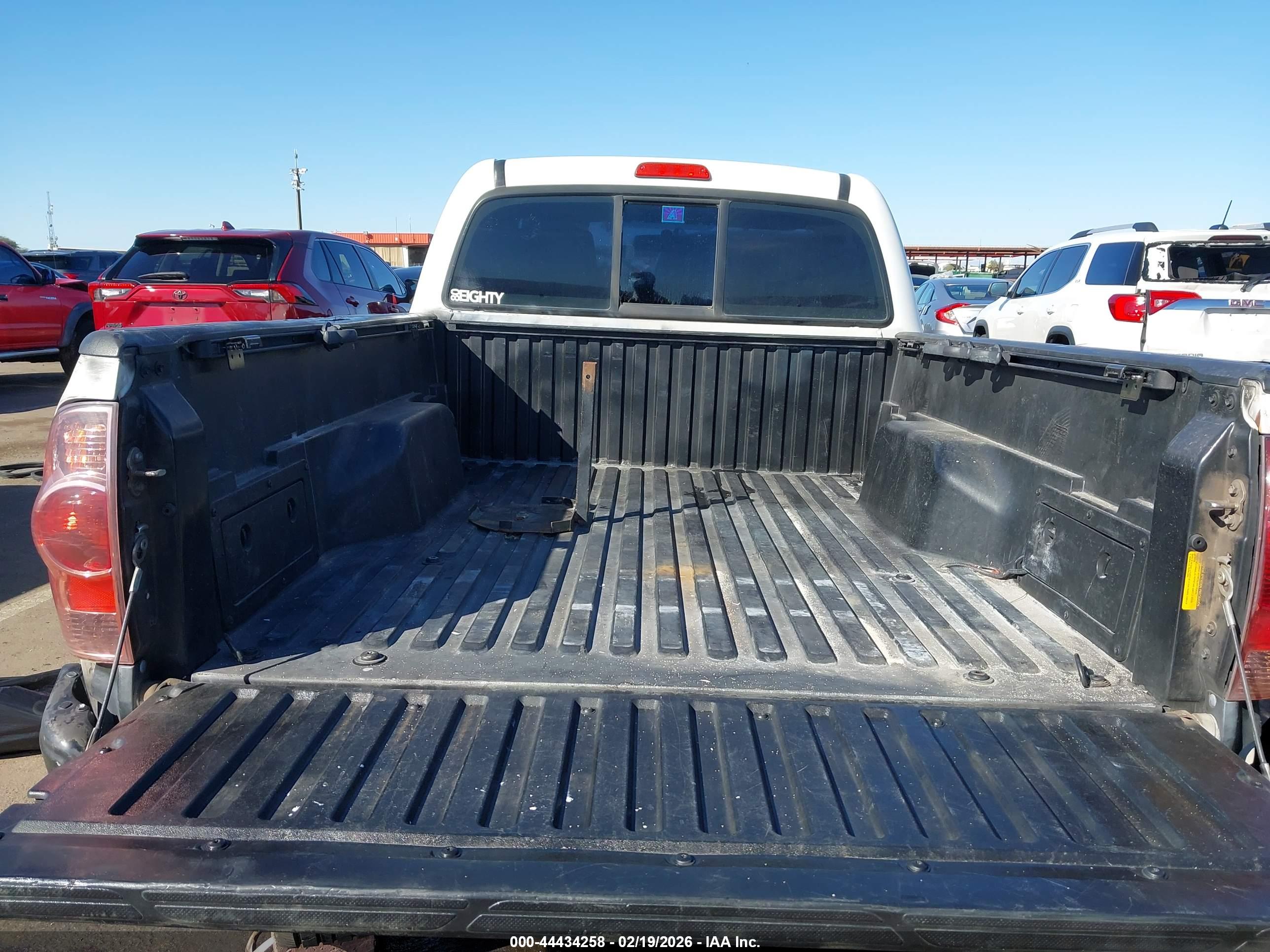 TOYOTA TACOMA image 8